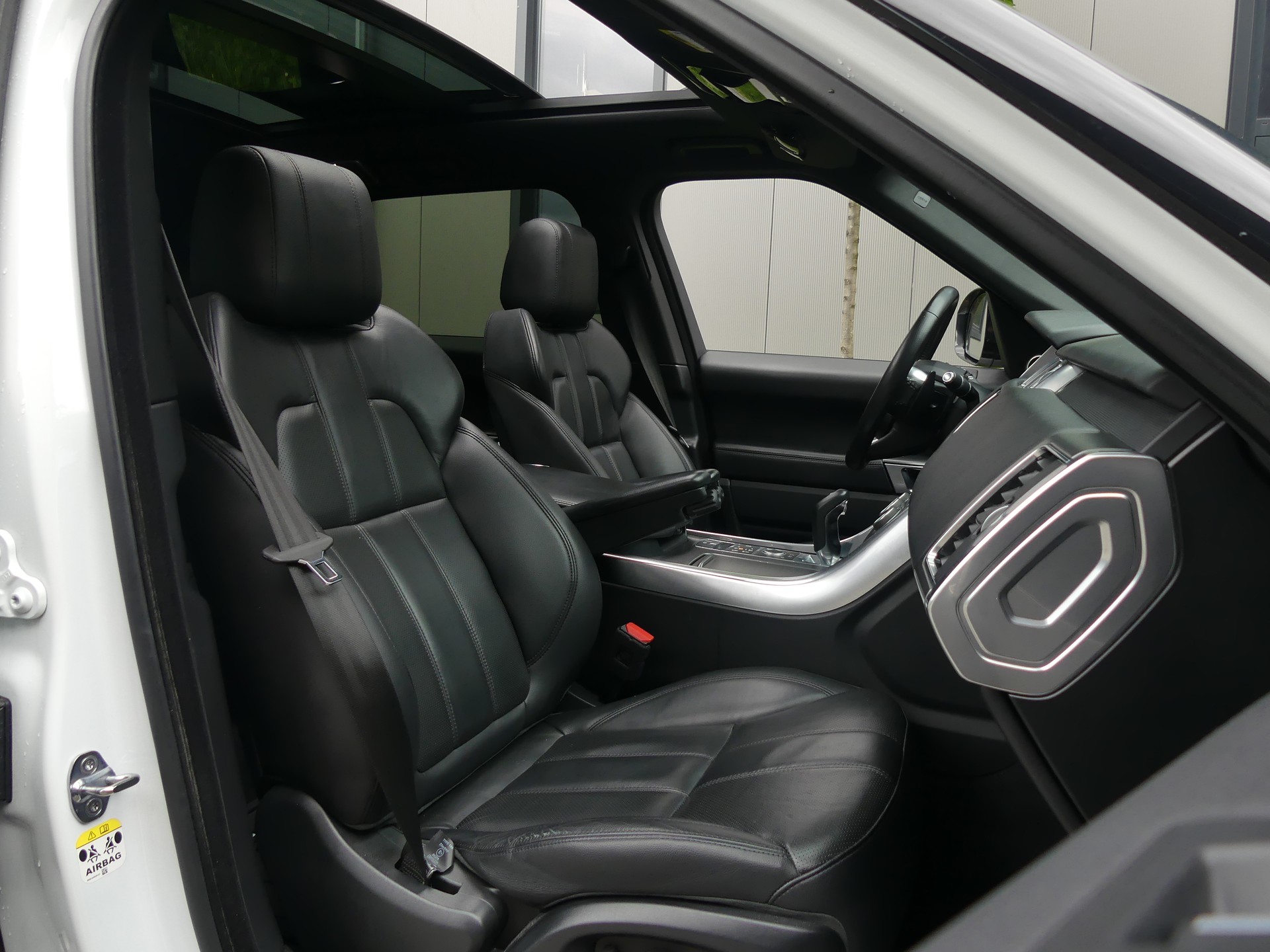 LAND ROVER RR Sport 3.0TDV6 SE-image-8