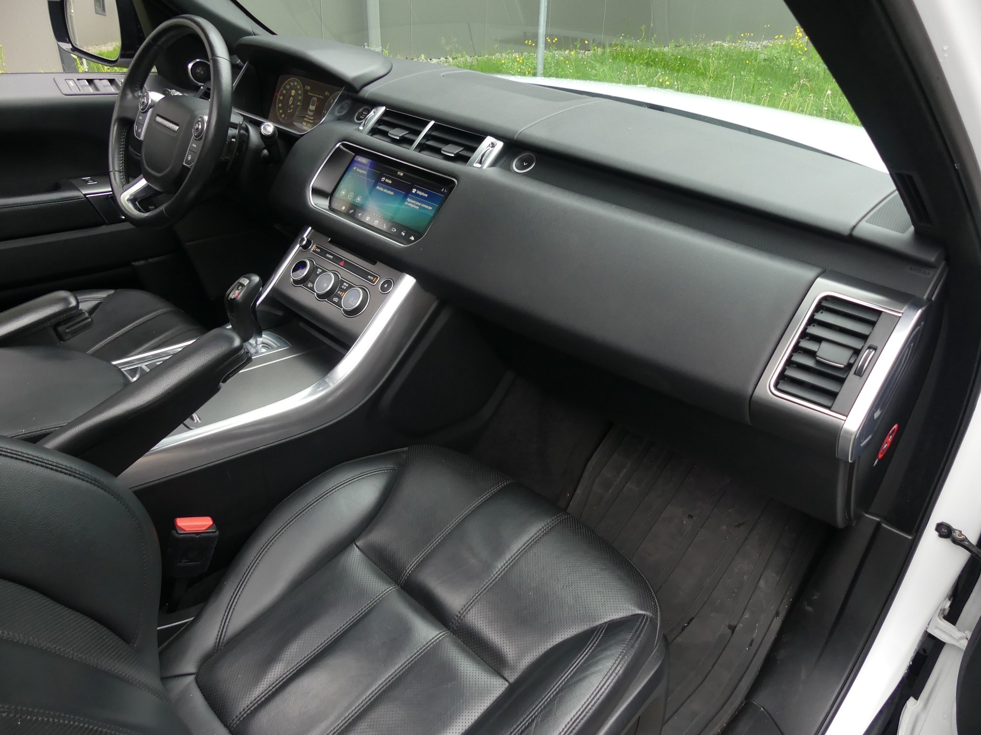LAND ROVER RR Sport 3.0TDV6 SE-image-9