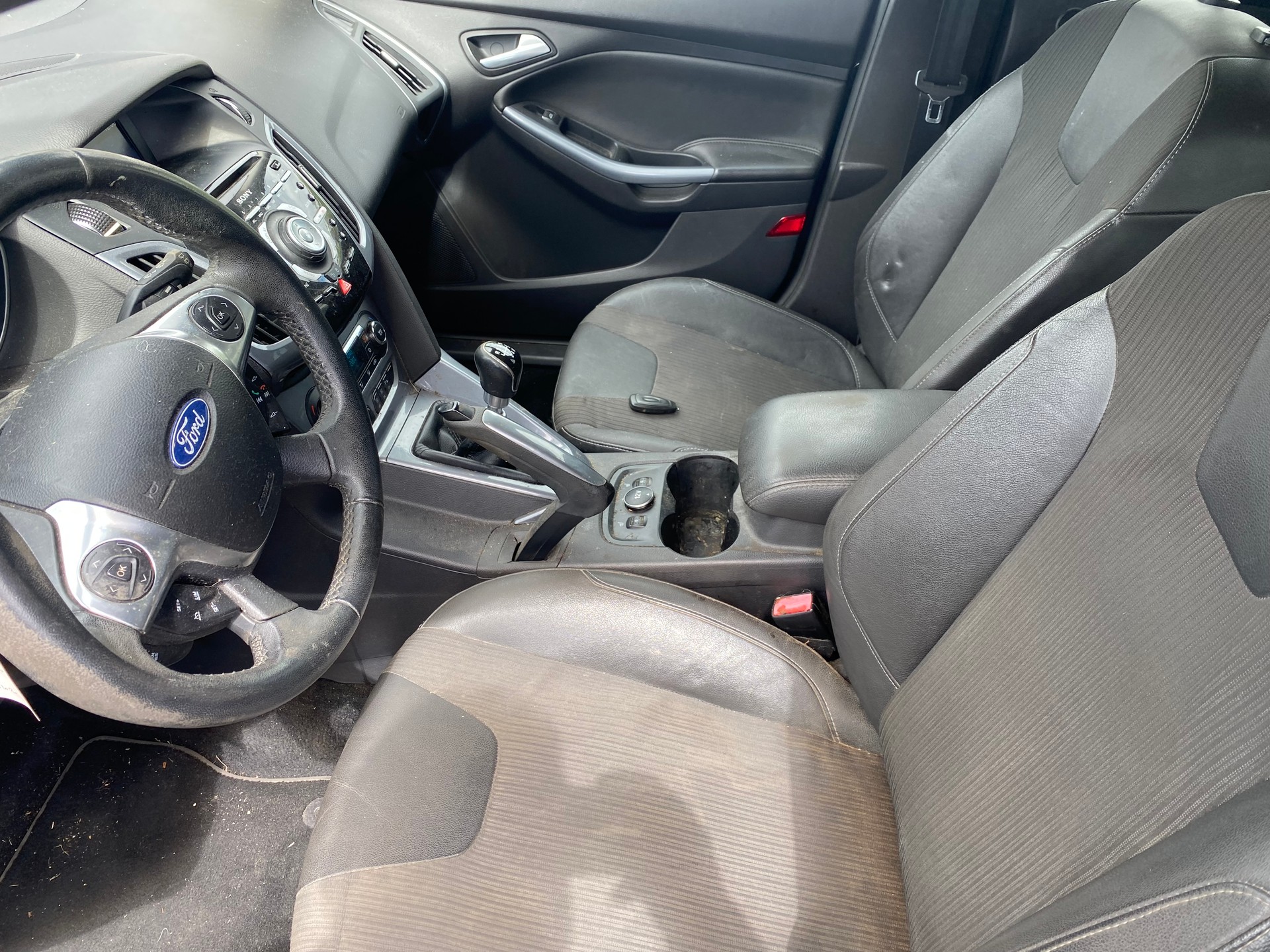 FORD Focus 1.6 SCTi Titanium-image-4