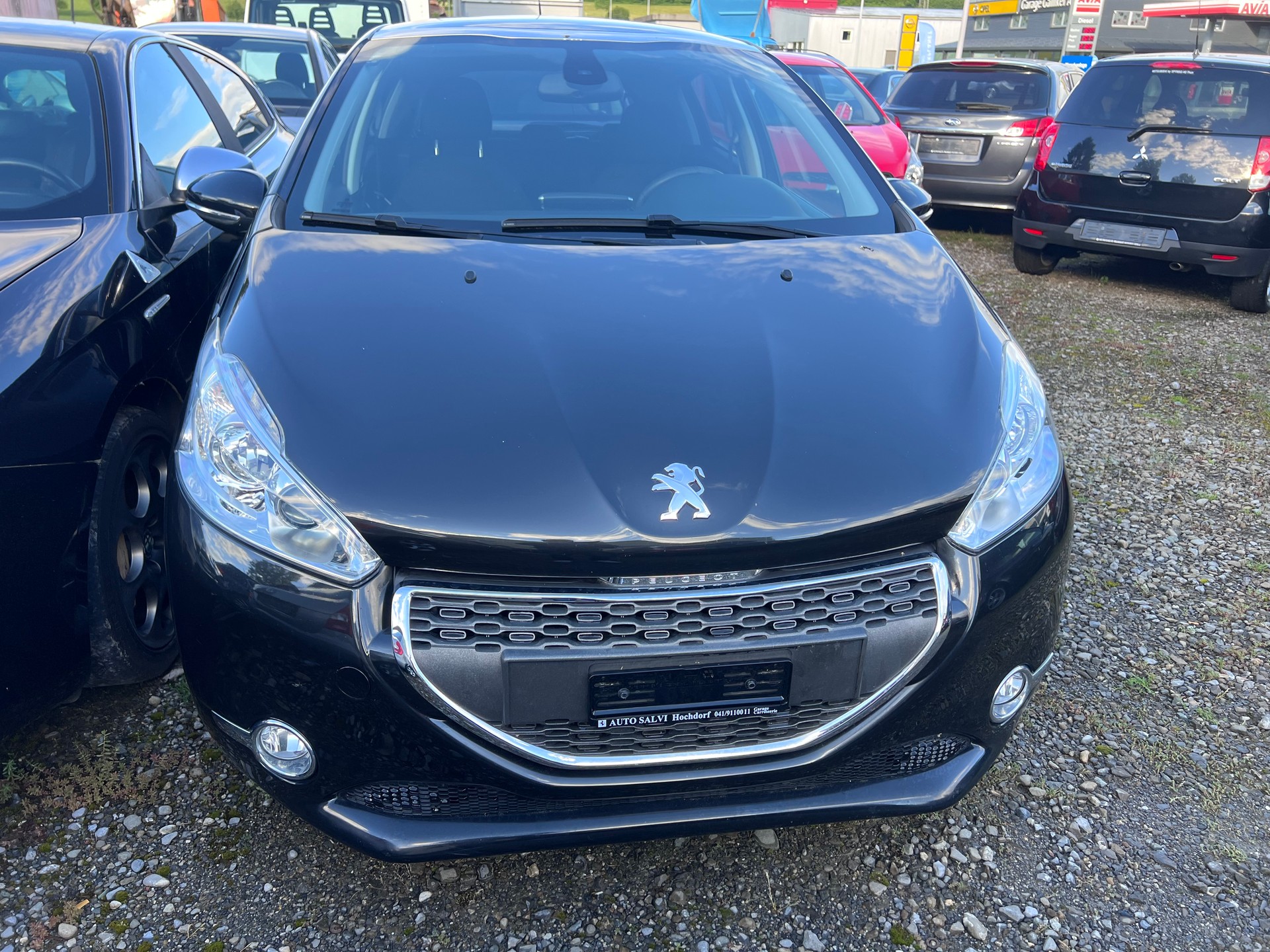 PEUGEOT 208 1.6 VTI Allure-image-1