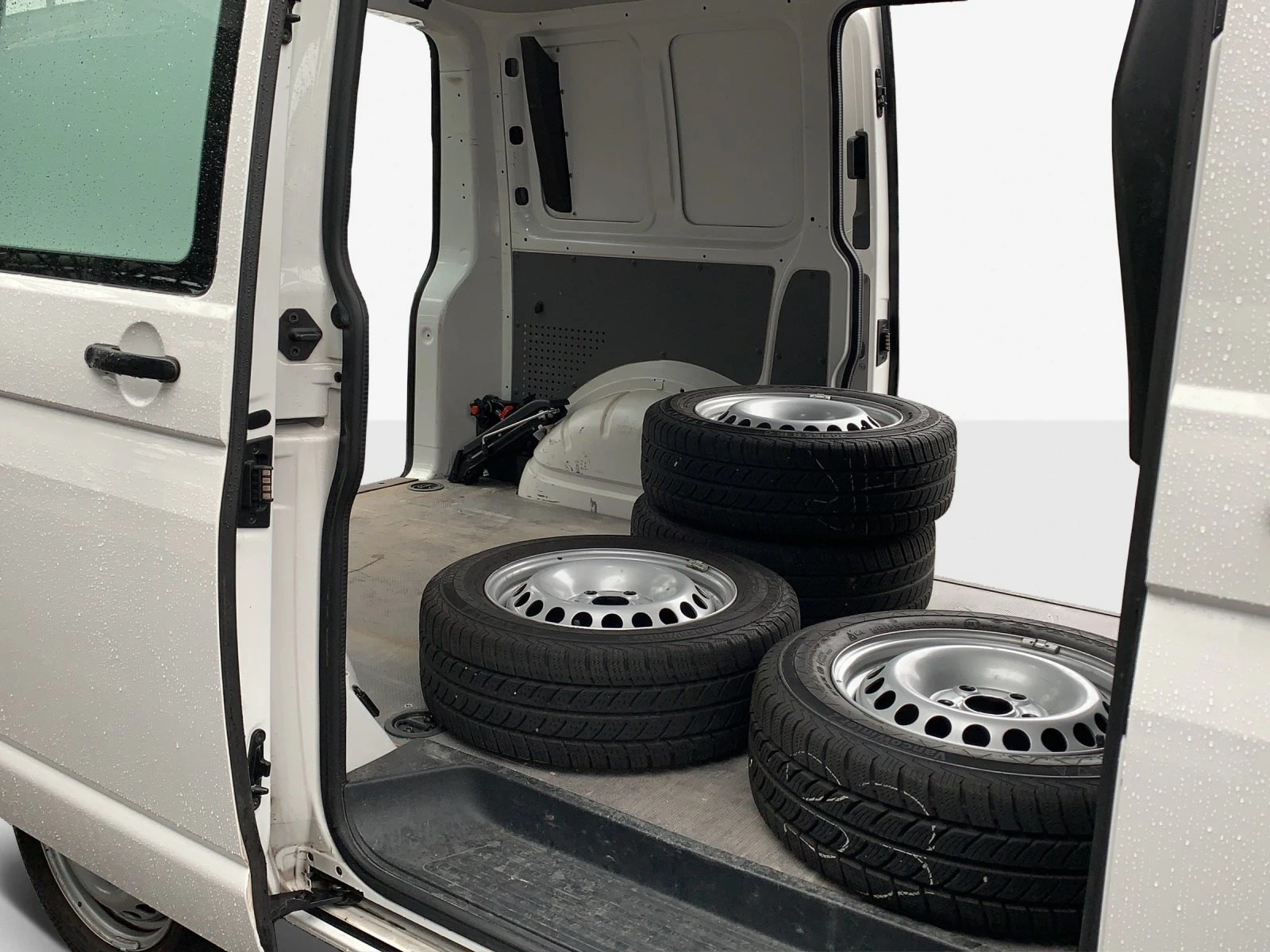 VW T6.1 2.0 TDI DSG-image-9