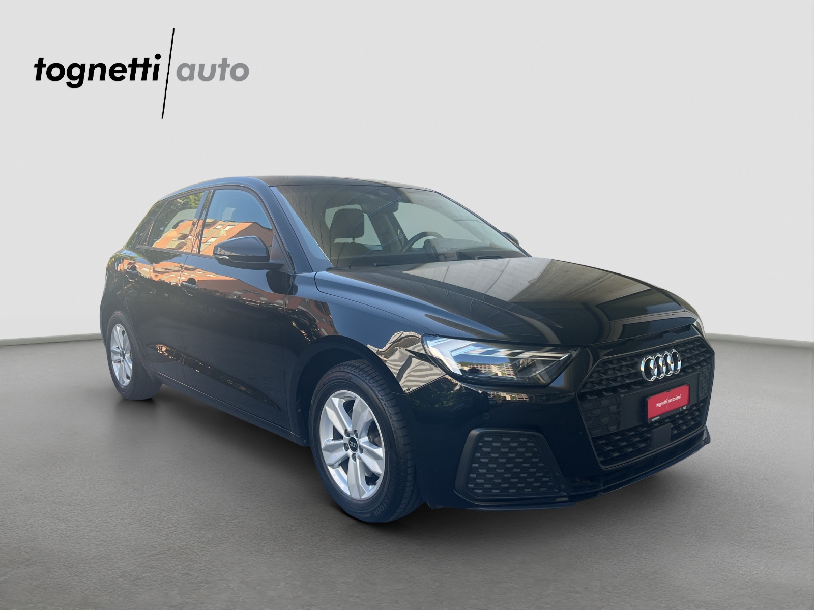 AUDI A1 Sportback 30 TFSI Attraction S-tronic-image-1