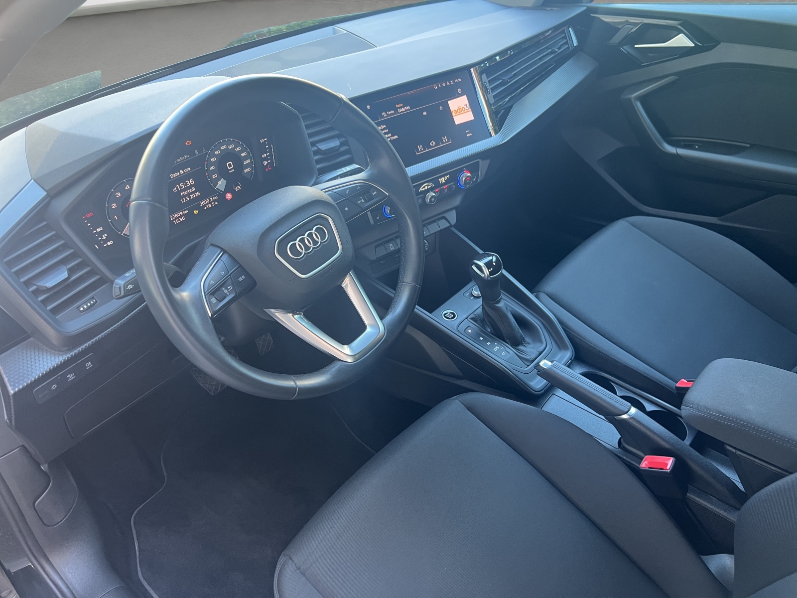 AUDI A1 Sportback 30 TFSI Attraction S-tronic-image-7