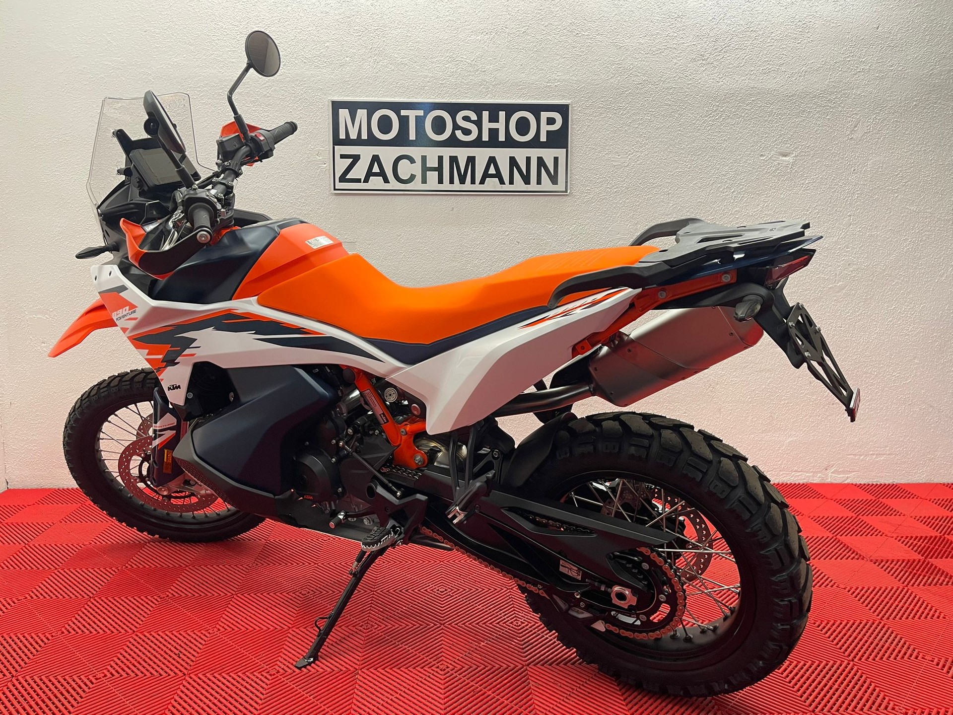 KTM 890 Adventure R-image-4