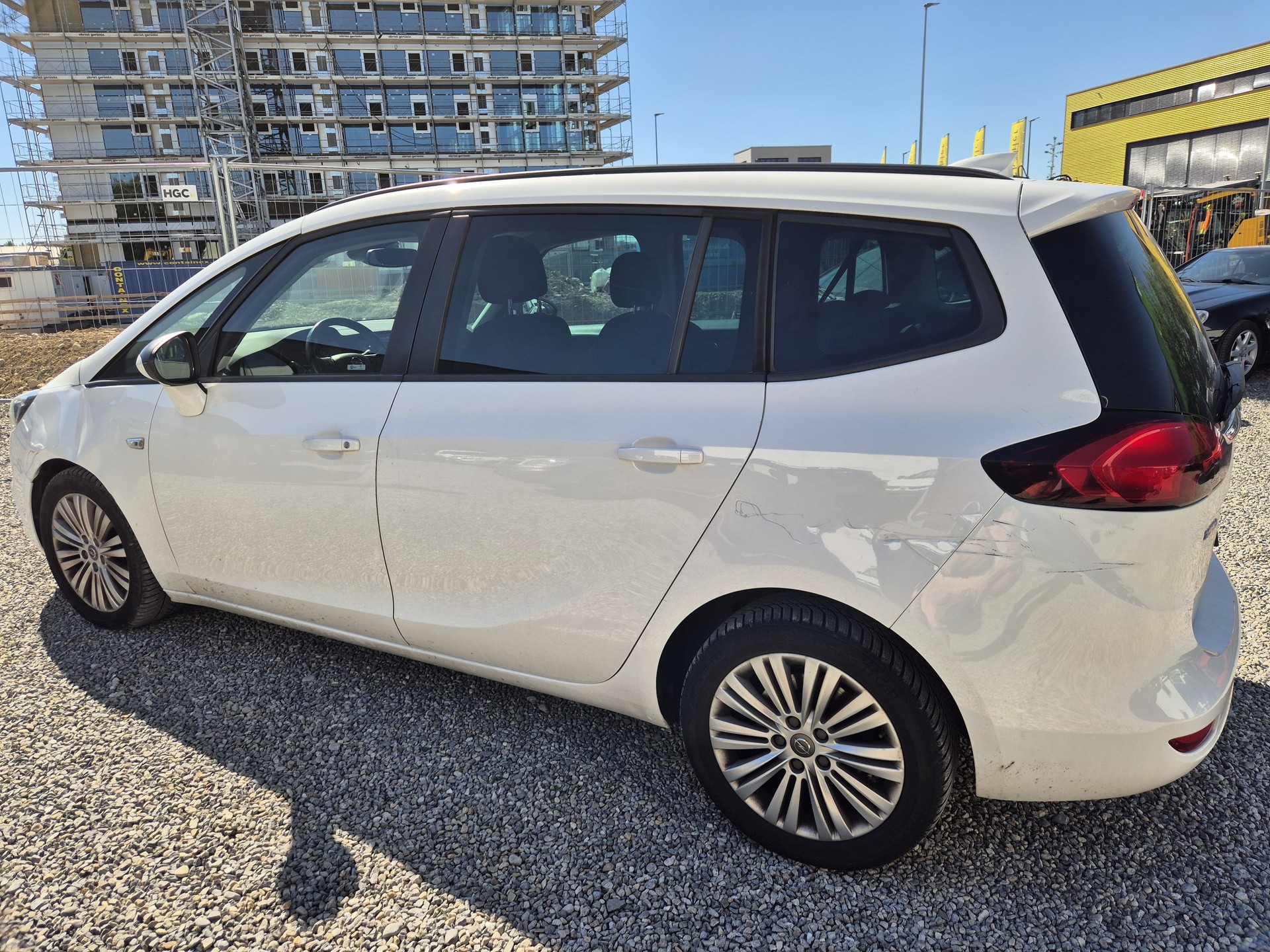 OPEL Zafira 1.4i 16V Excellence-image-4