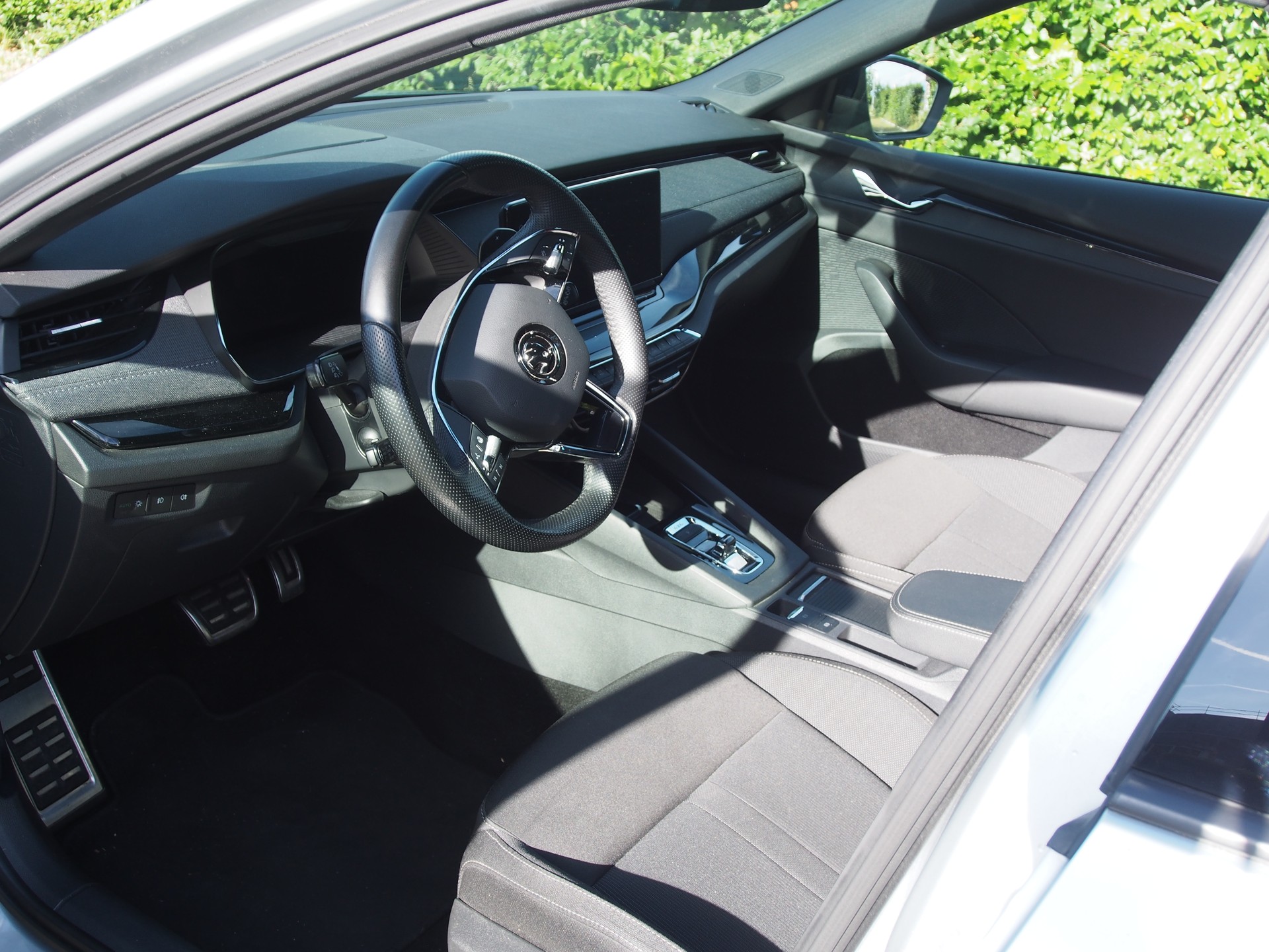 SKODA 2.0 TDI SportLine 4x4 DSG-image-4