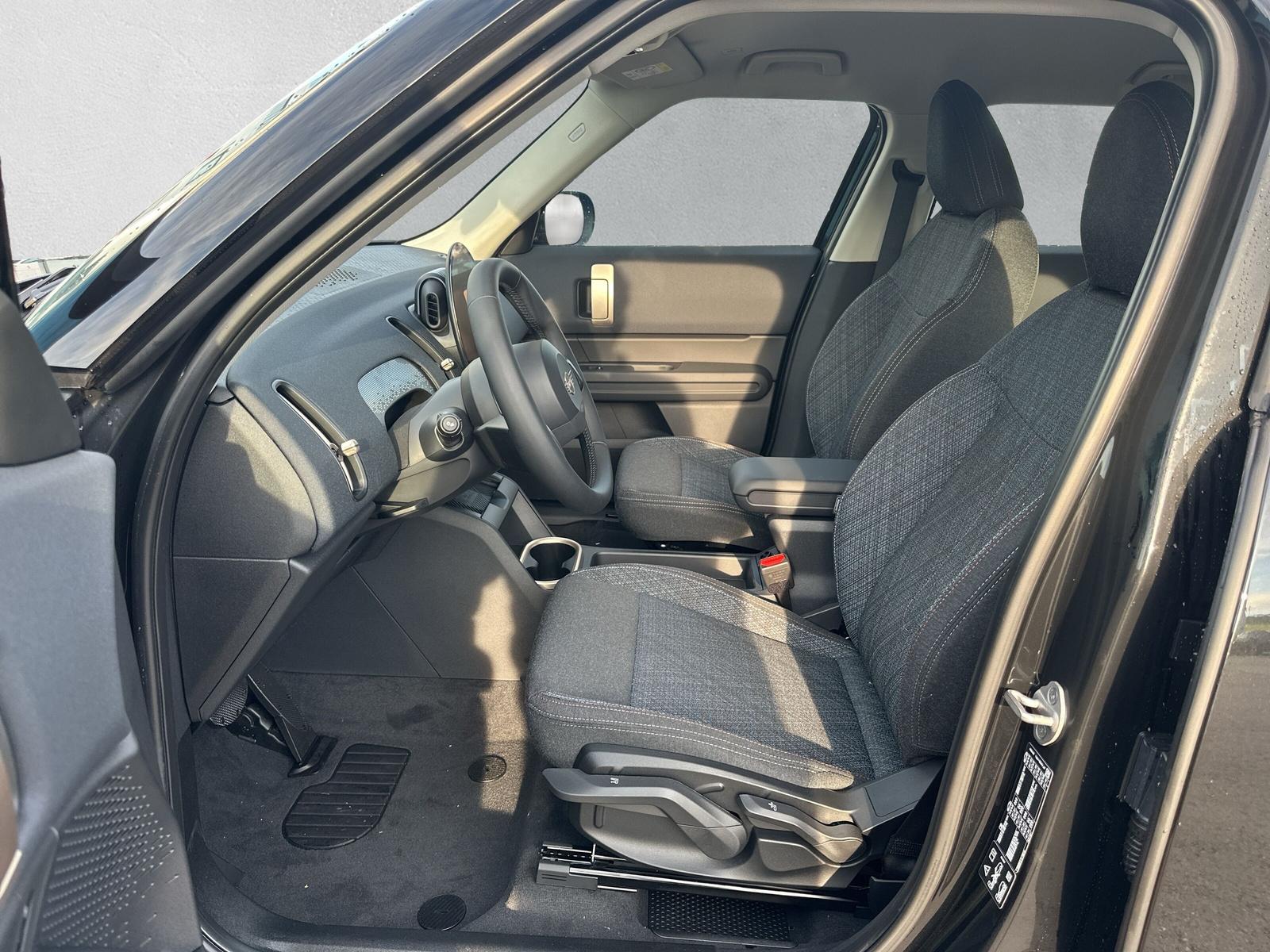MINI Countryman U25 2.0i S ALL4 (CH) 📍-image-5