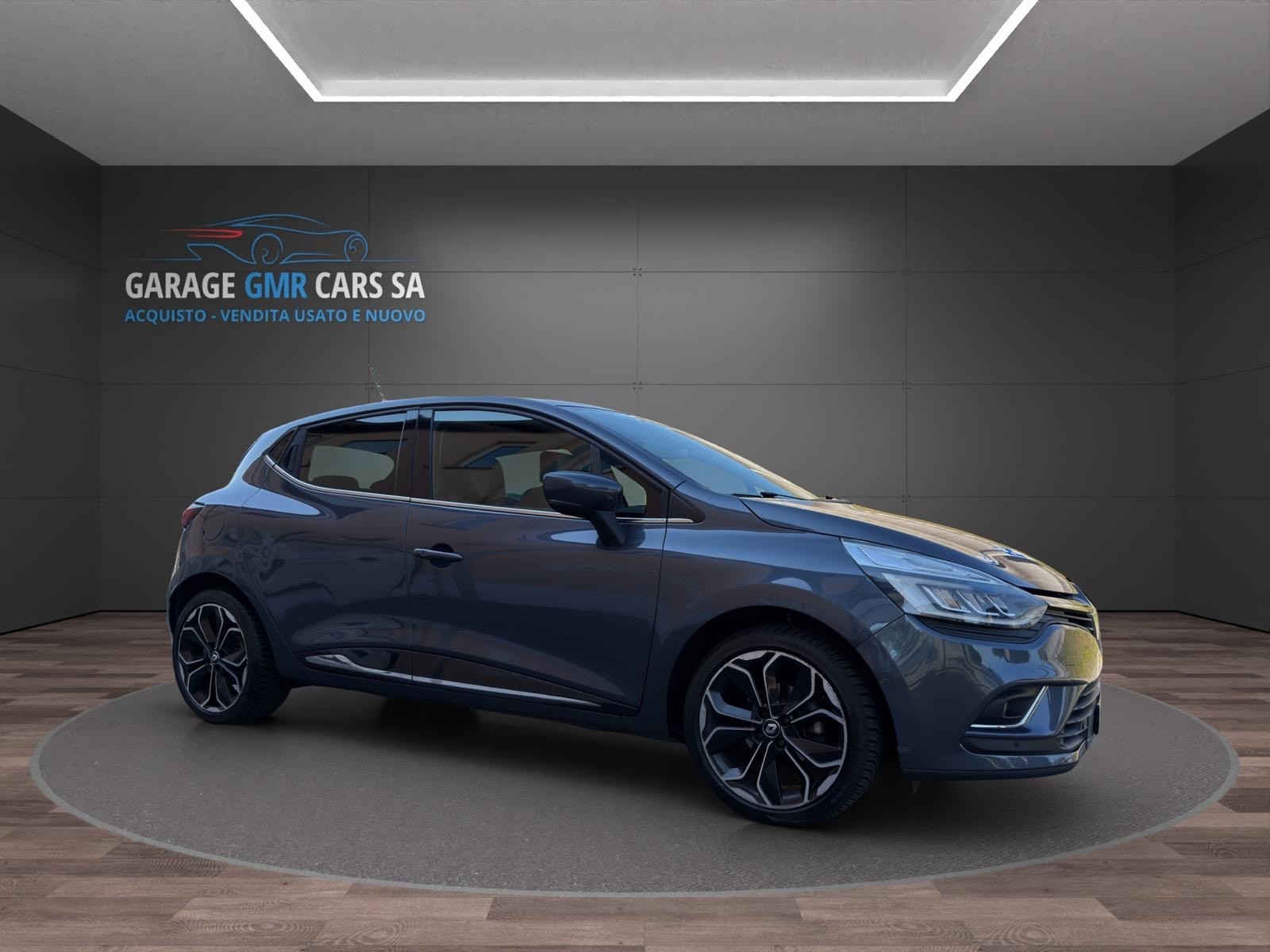 RENAULT Clio 1.2 16V T Swiss Edition EDC