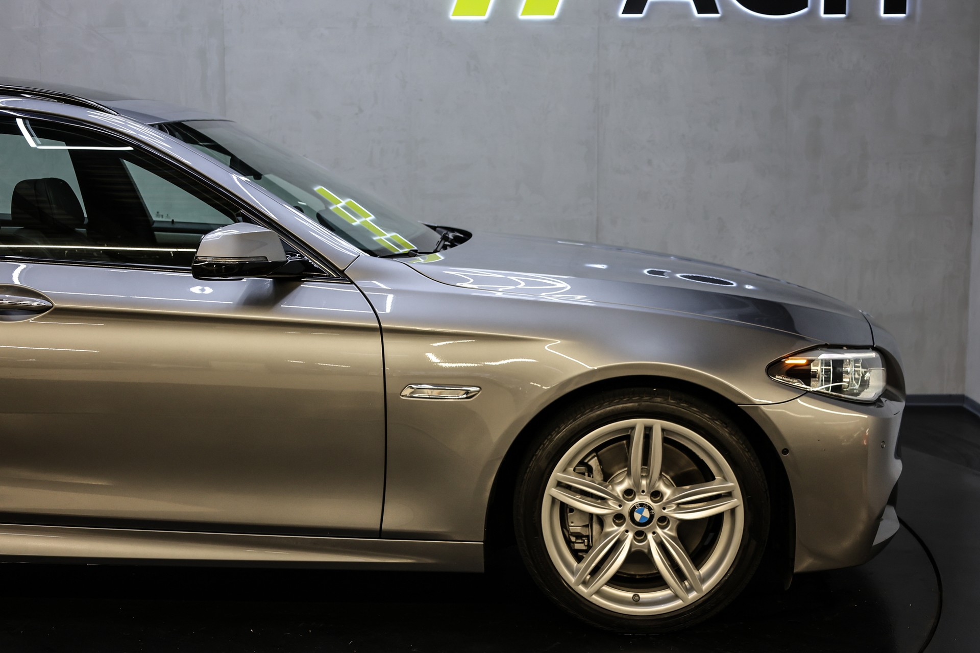 BMW M 550d xDrive Touring M Paket-image-15