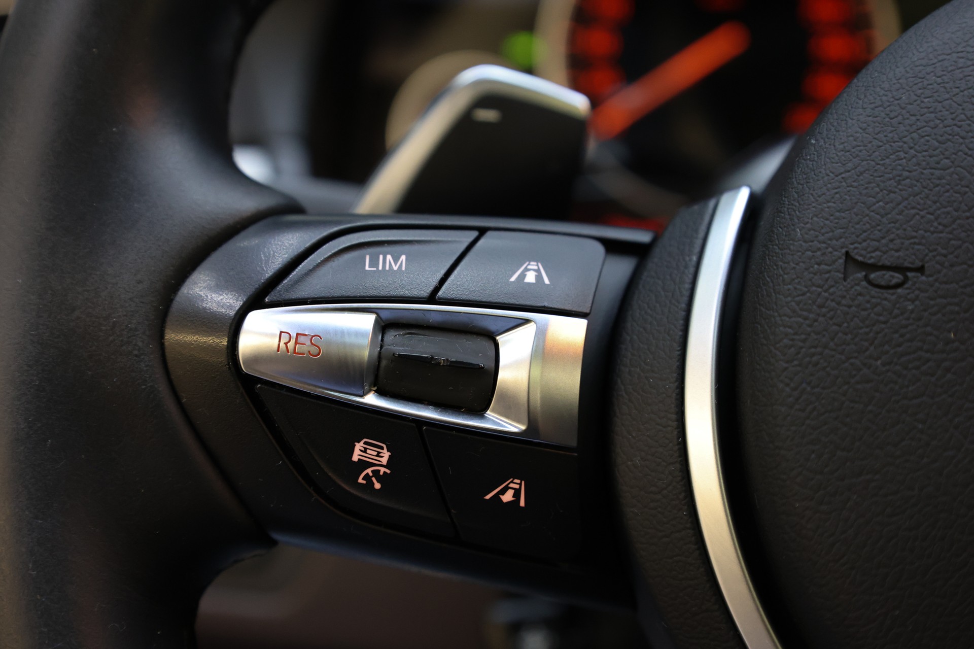 BMW M 550d xDrive Touring M Paket-image-18