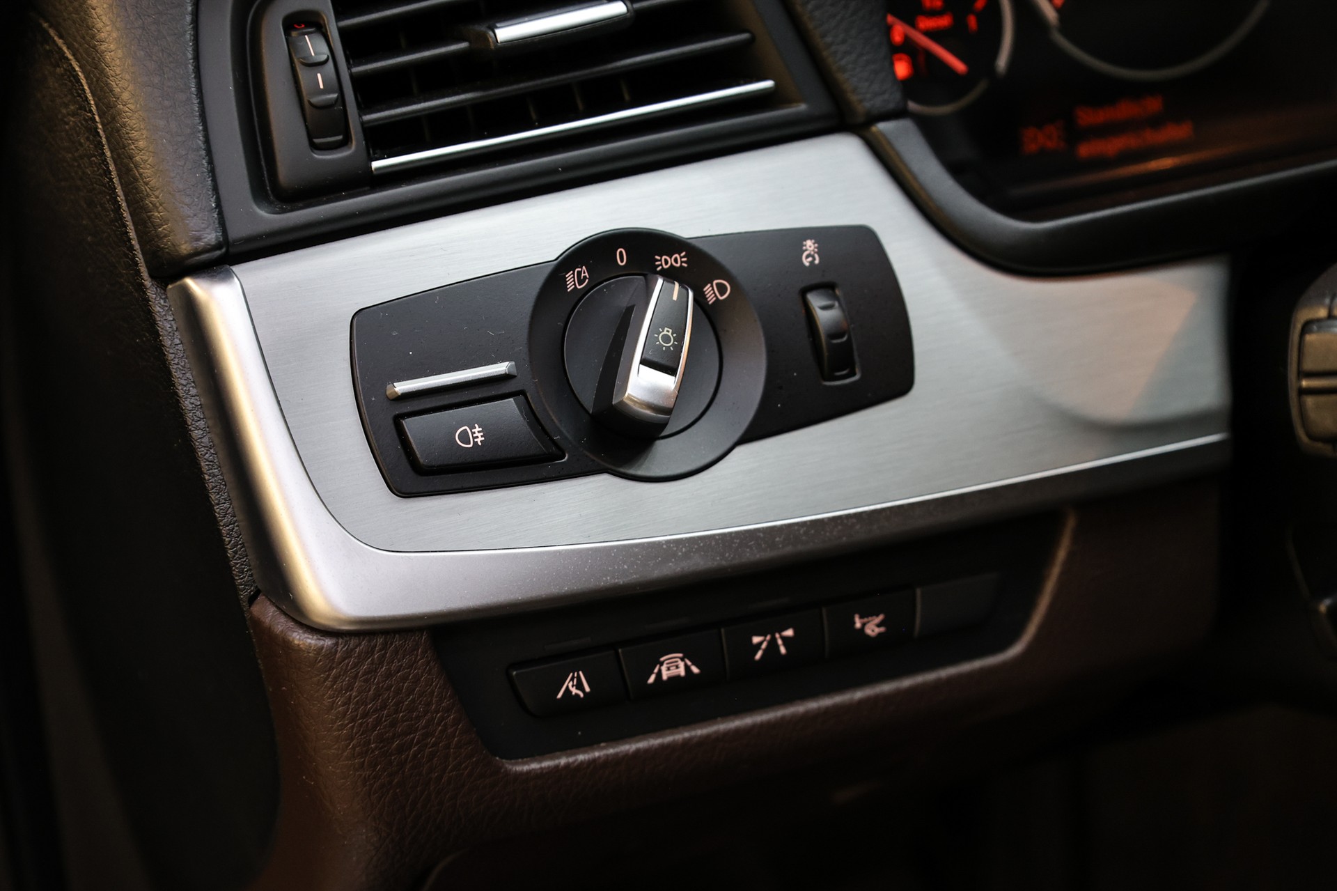 BMW M 550d xDrive Touring M Paket-image-23