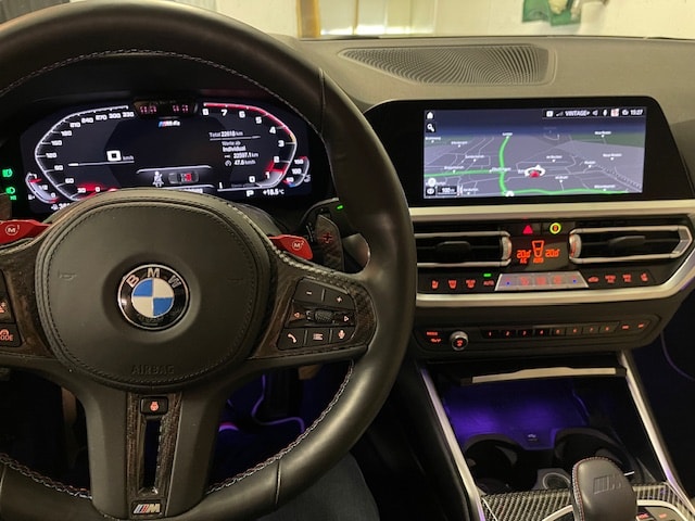 BMW M4 Competition xDrive-image-5