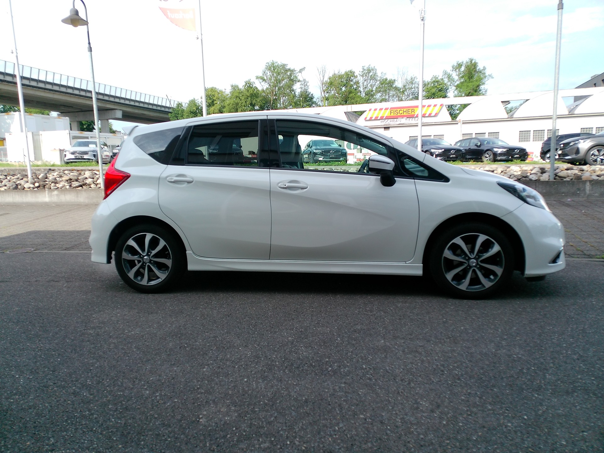 NISSAN Note 1.2 DIG-S tekna CVT-image-3