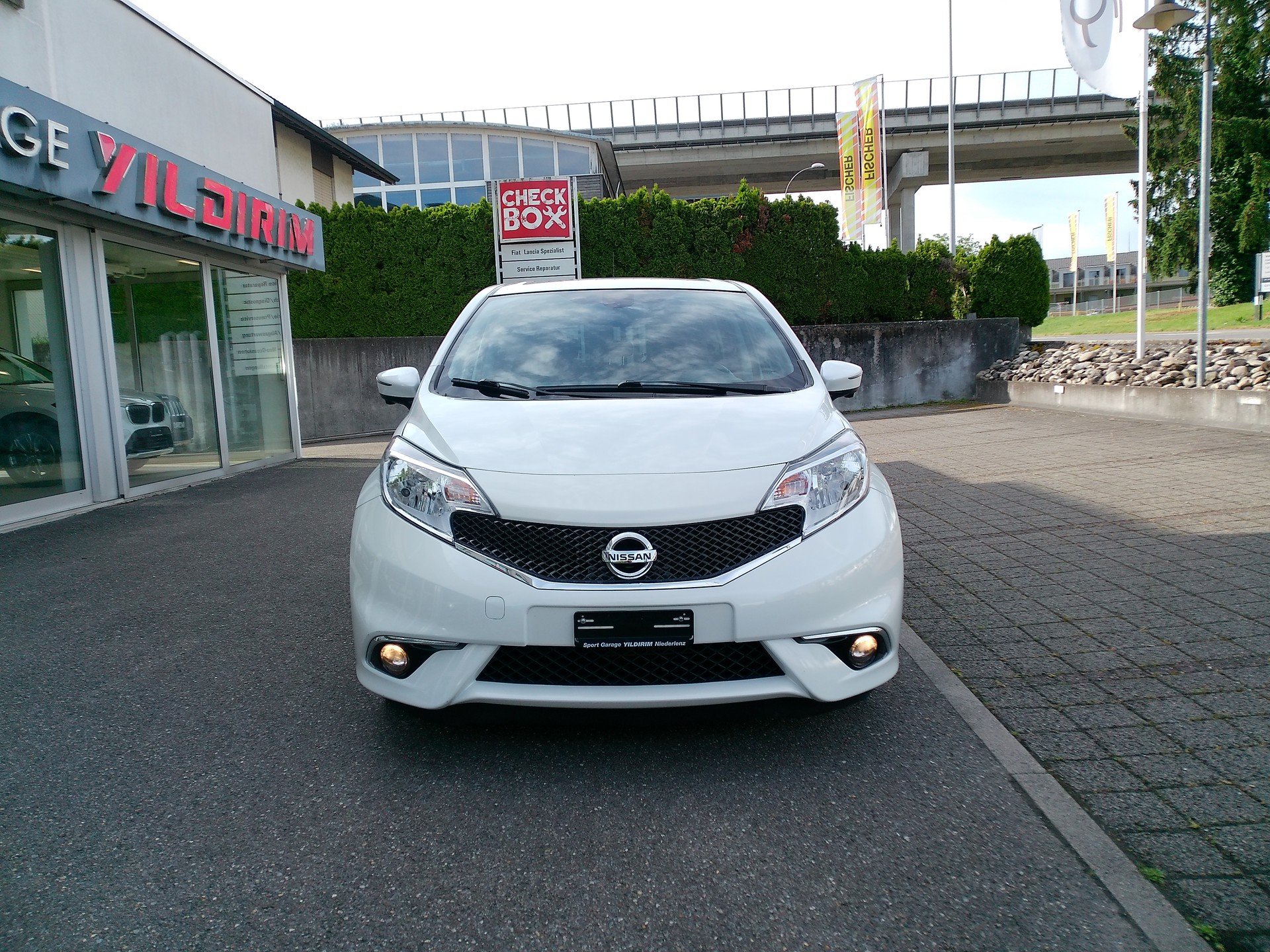 NISSAN Note 1.2 DIG-S tekna CVT-image-1