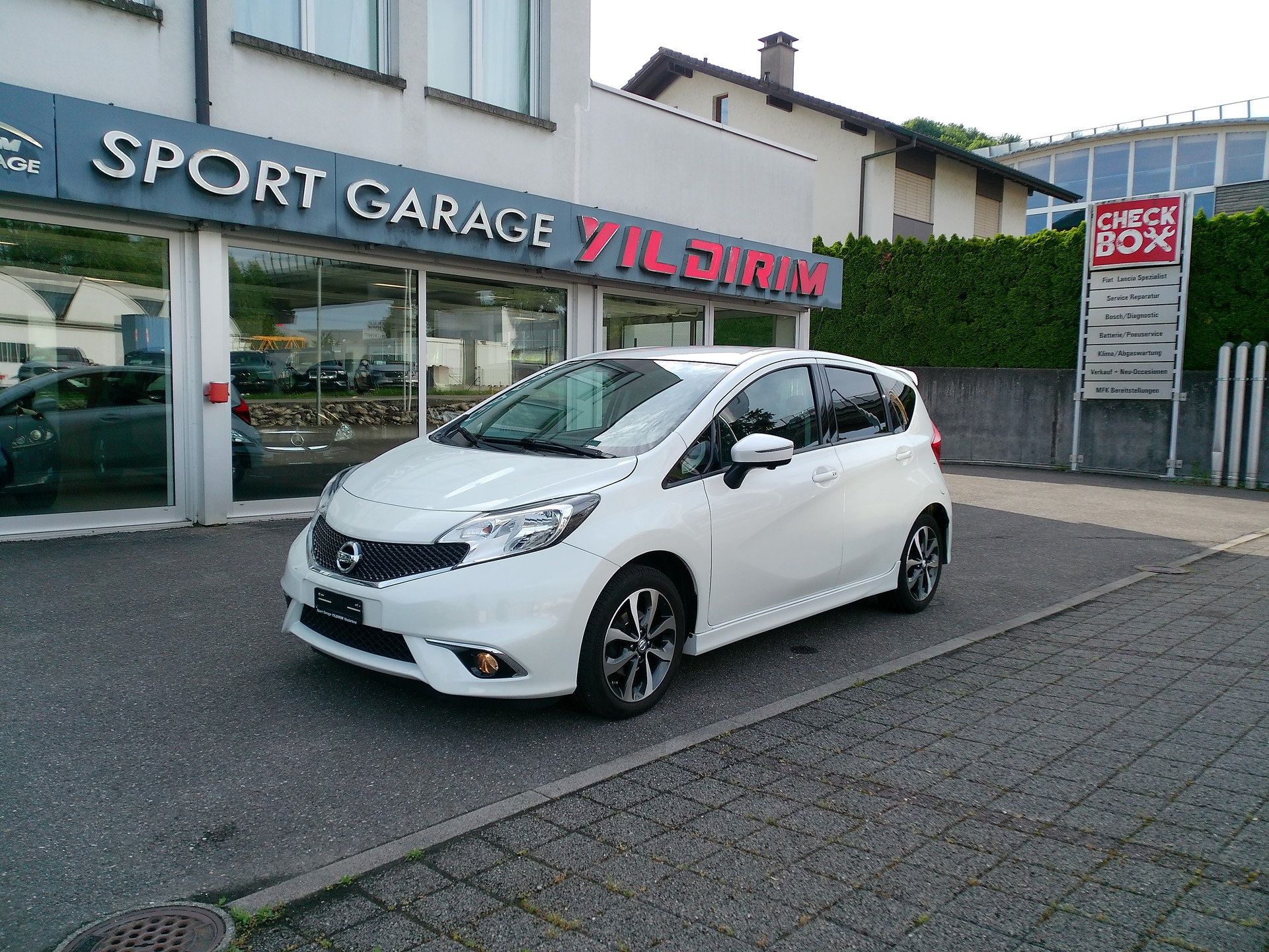 NISSAN Note 1.2 DIG-S tekna CVT-image-0