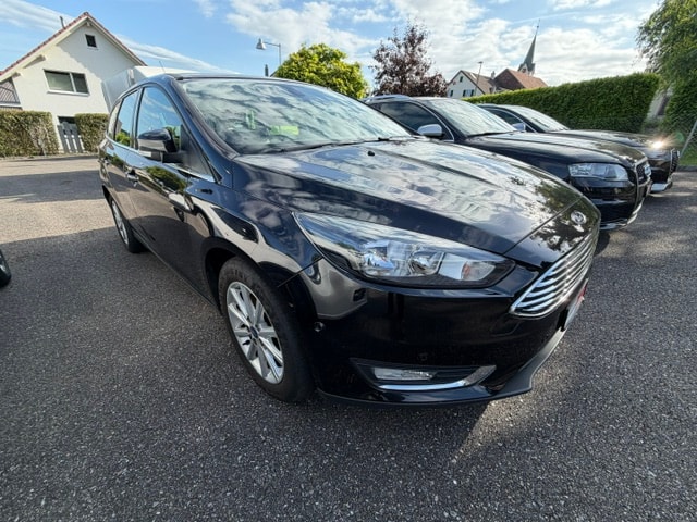FORD Focus 1.5 SCTi Titanium-image-2