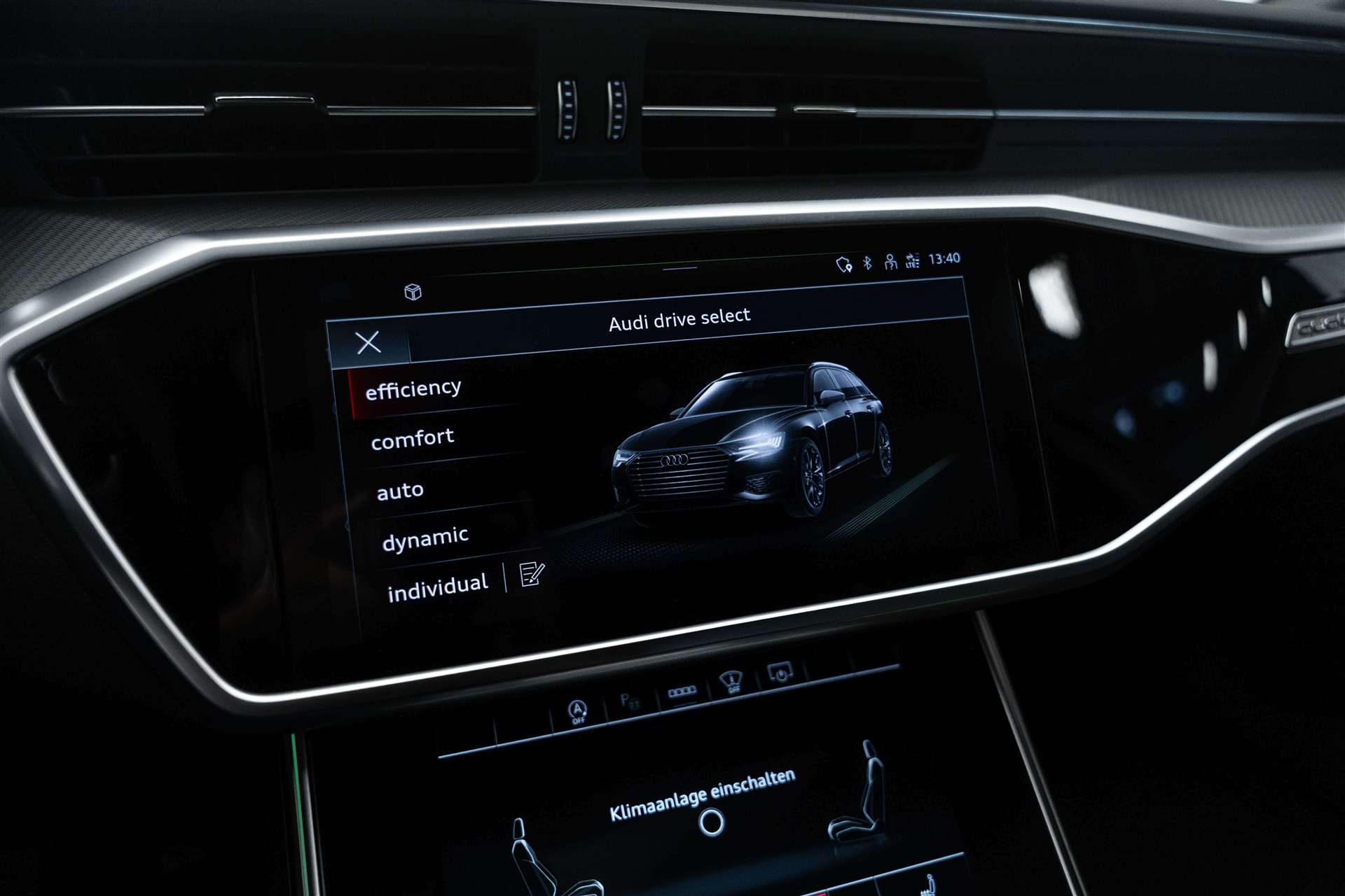 AUDI A6 Avant 45 TFSI Sport S-tronic quattro-image-25