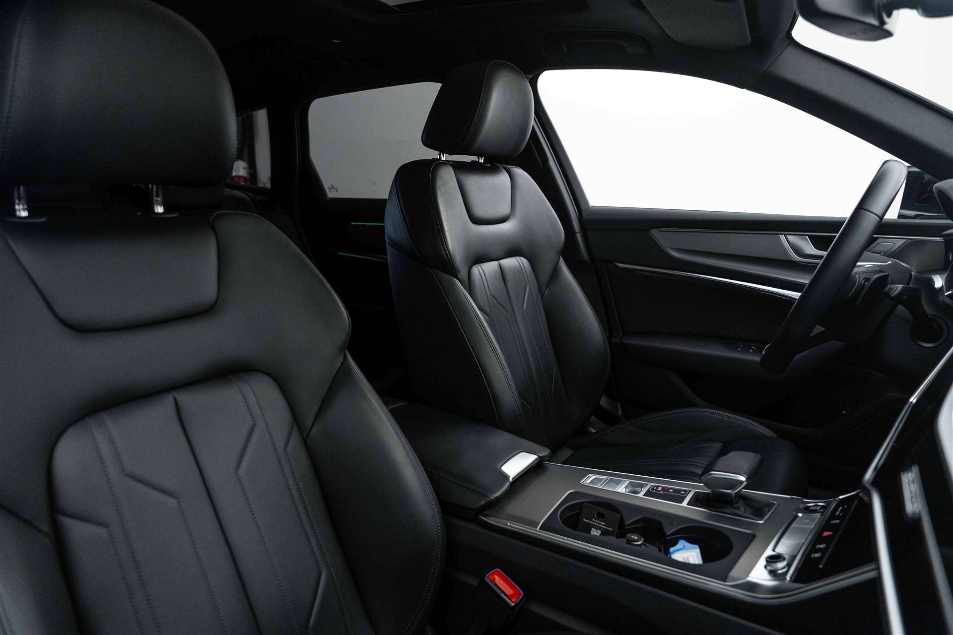 AUDI A6 Avant 45 TFSI Sport S-tronic quattro-image-11