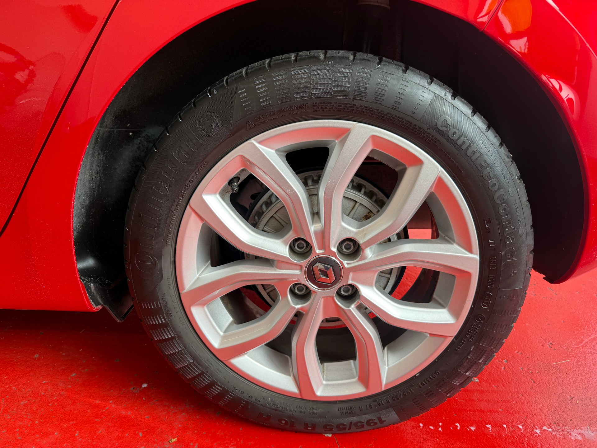 RENAULT Clio 1.3 Intens EDC-image-10