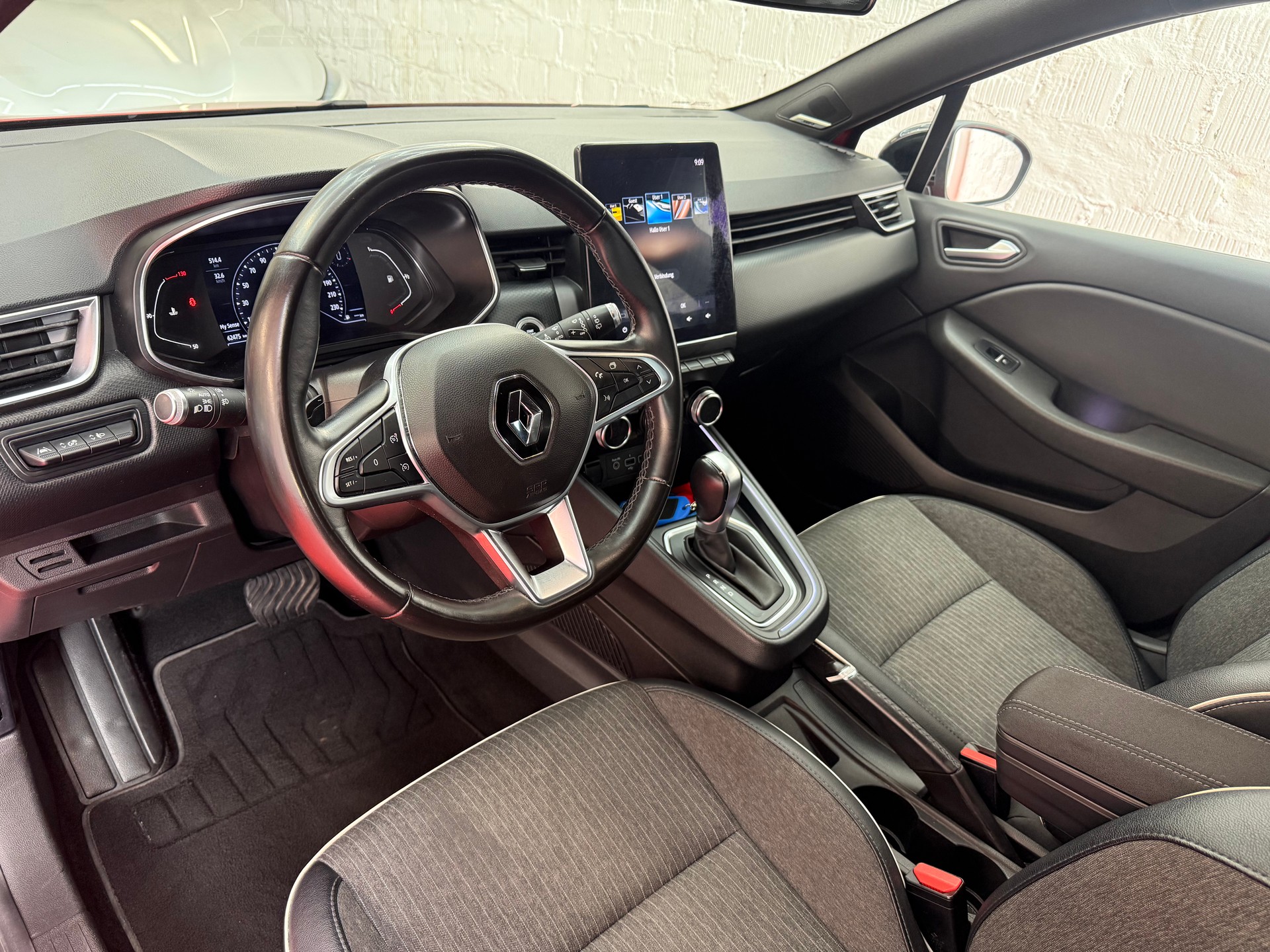 RENAULT Clio 1.3 Intens EDC-image-5