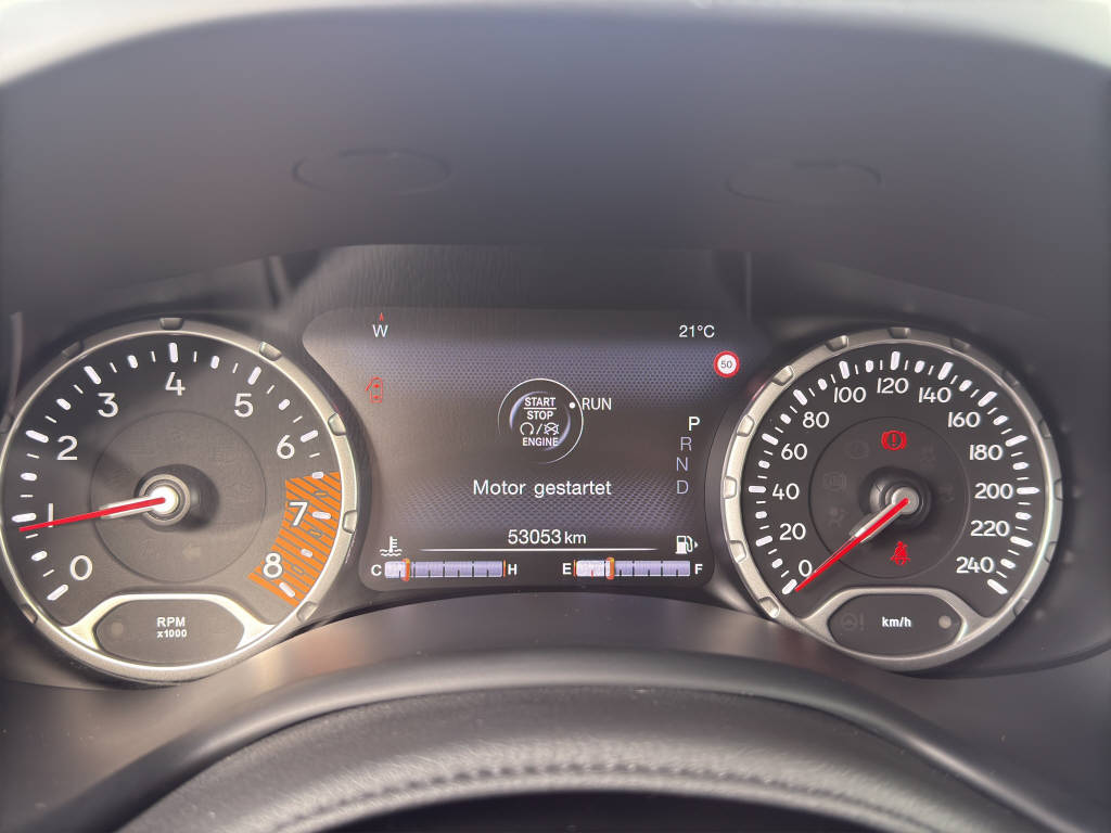 JEEP Renegade 1.3 Turbo S-image-10