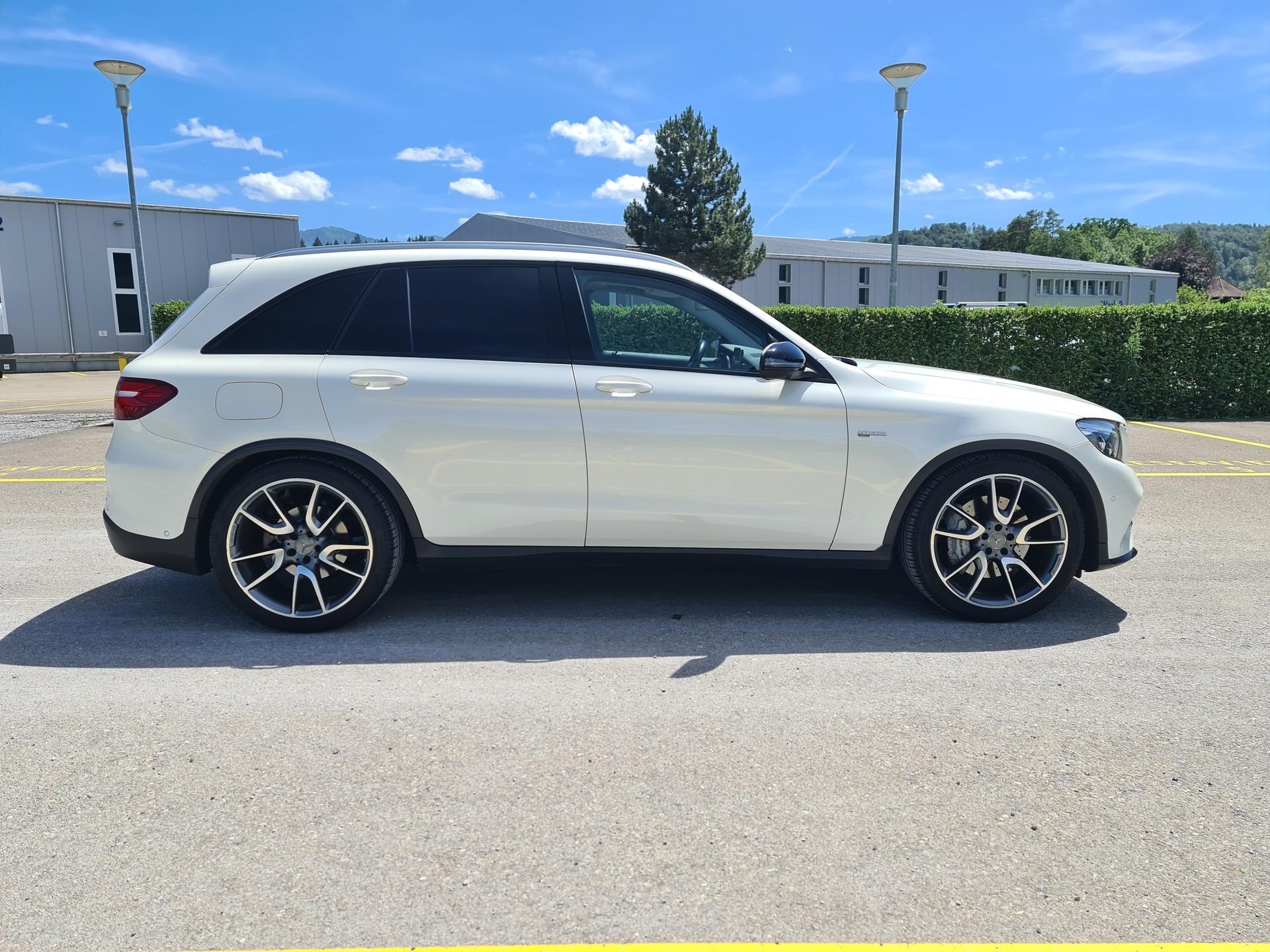 MERCEDES-BENZ GLC 43 AMG 4Matic 9G-Tronic-image-5