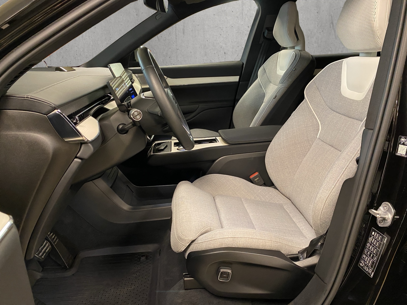 VOLVO EX90 Twin Performance 111 kWh Ultra AWD-image-8