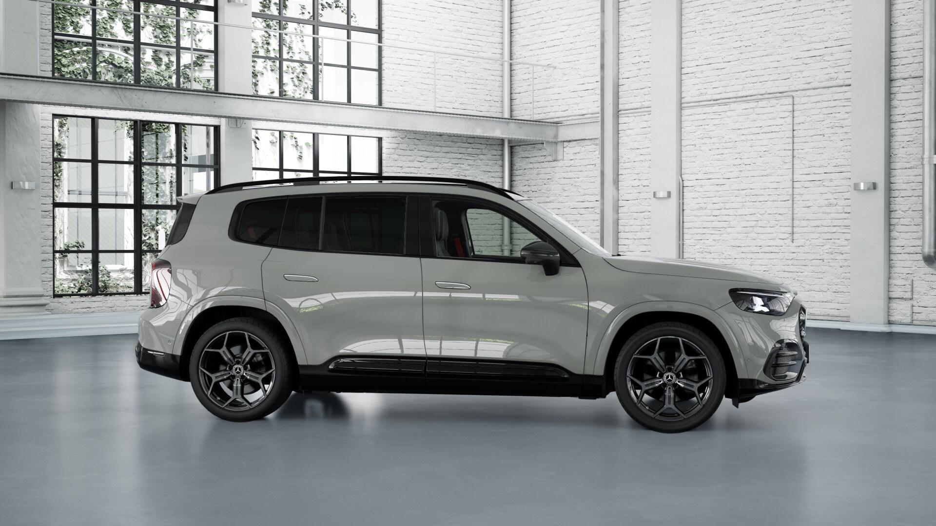MERCEDES-BENZ GLB 220 4matic-image-4