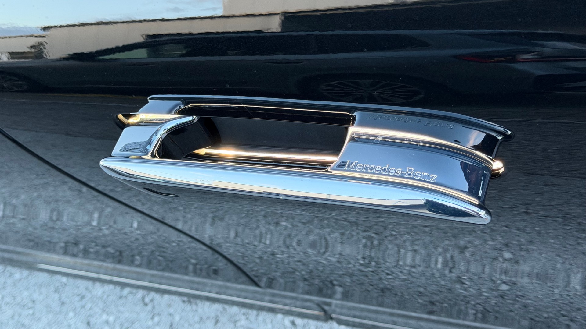 MERCEDES-BENZ EQS AMG 53 4Matic+ ♦️ Batteriekapazität = 98.8%*1.Hand*Traumausstattung*CH Fahrzeug♦️-image-14