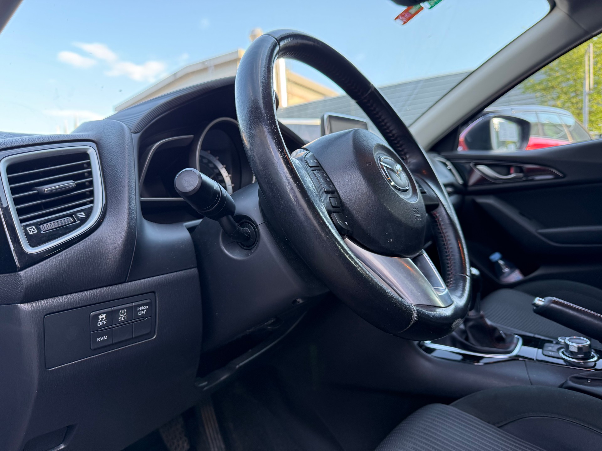 MAZDA 3 2.2 16V CD Revolution-image-5