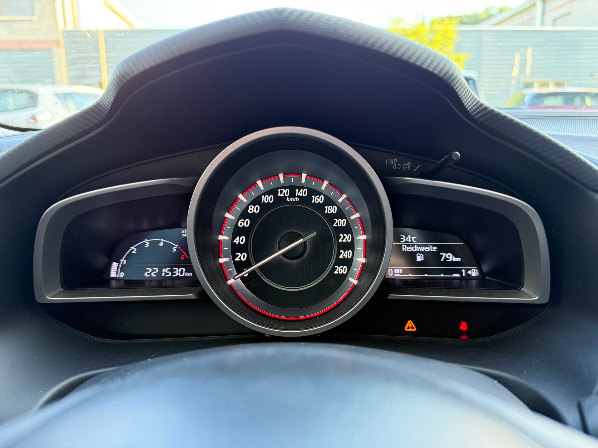 MAZDA 3 2.2 16V CD Revolution-image-9