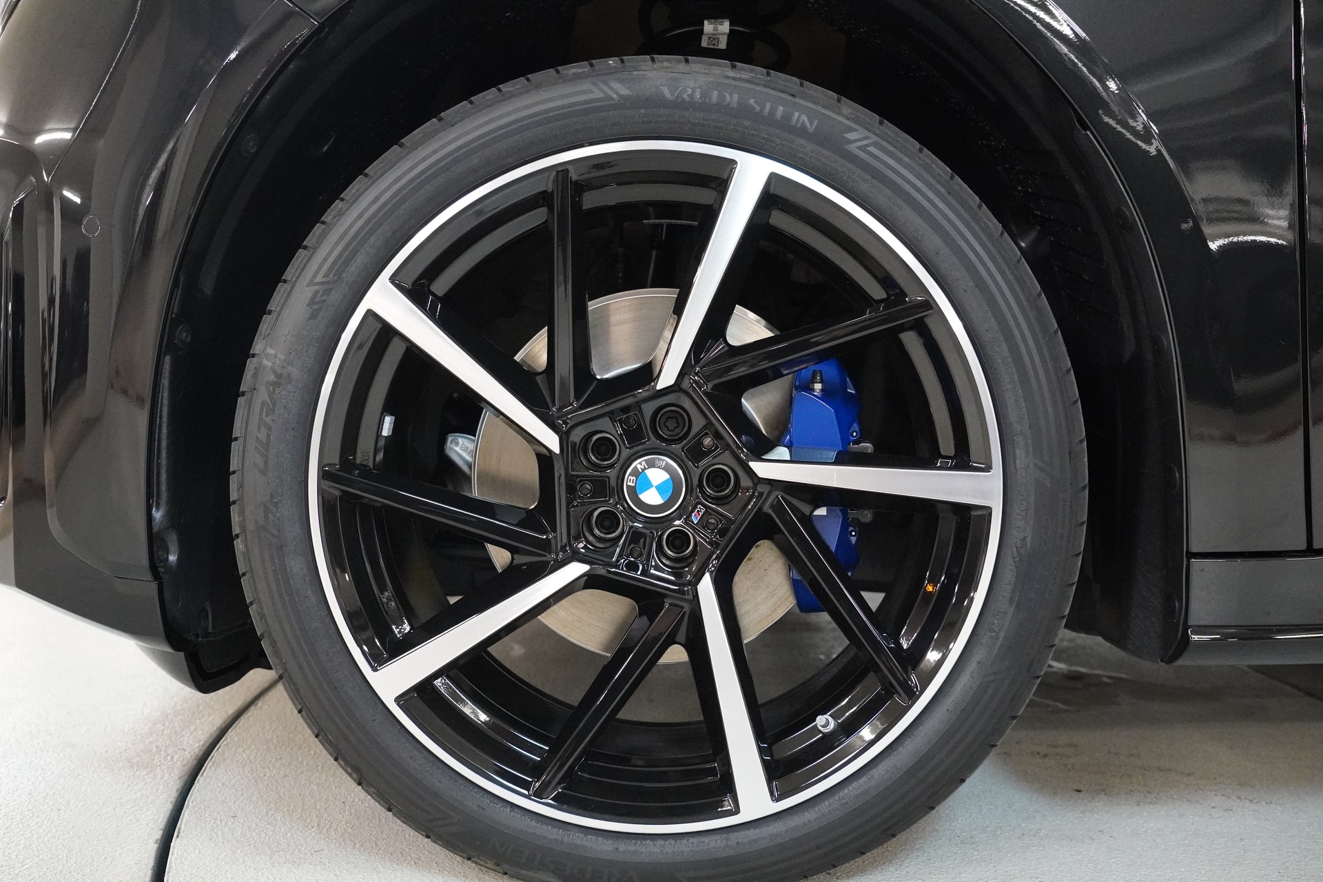 BMW iX3 50 xDrive M Sport Pro-image-9