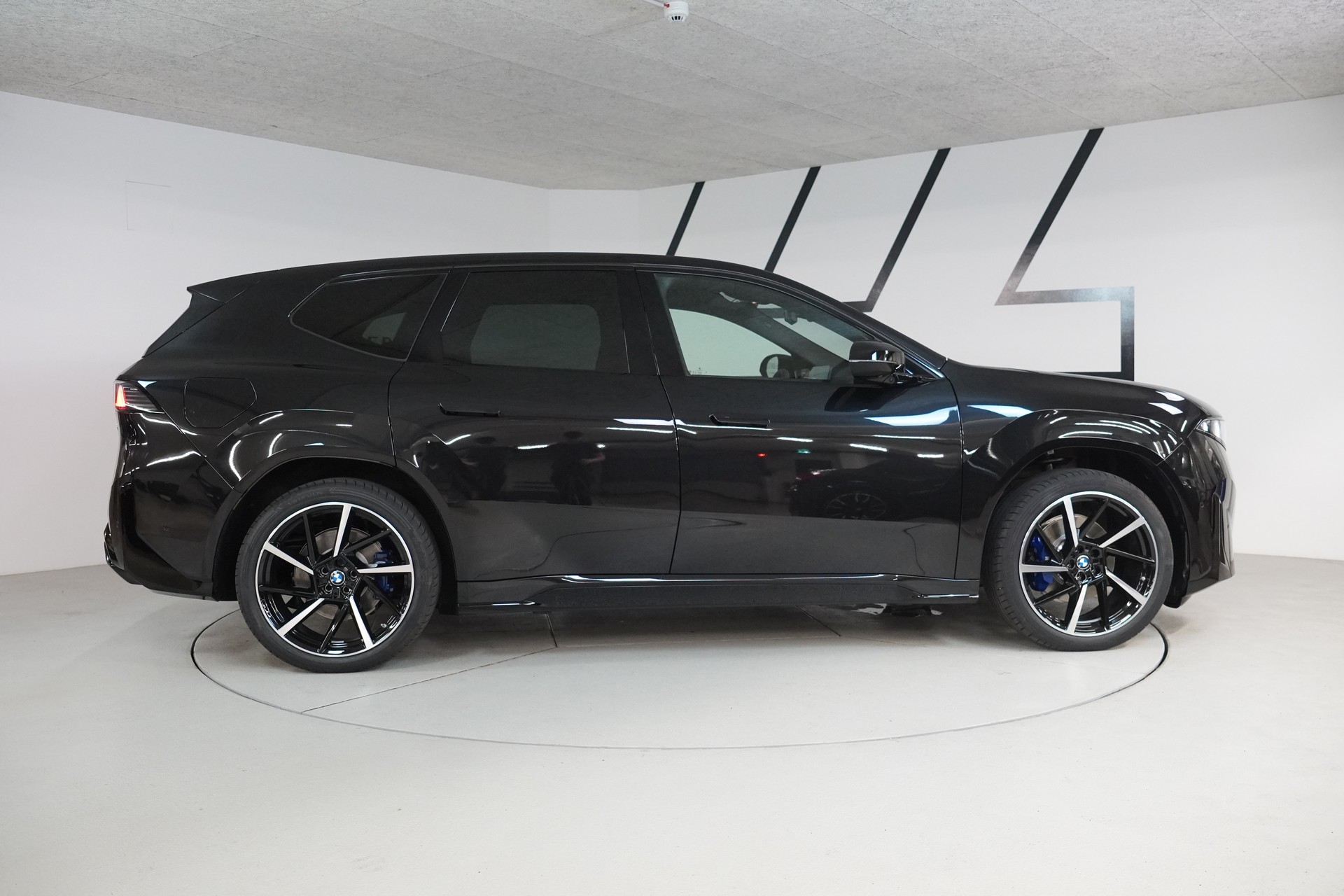 BMW iX3 50 xDrive M Sport Pro-image-7
