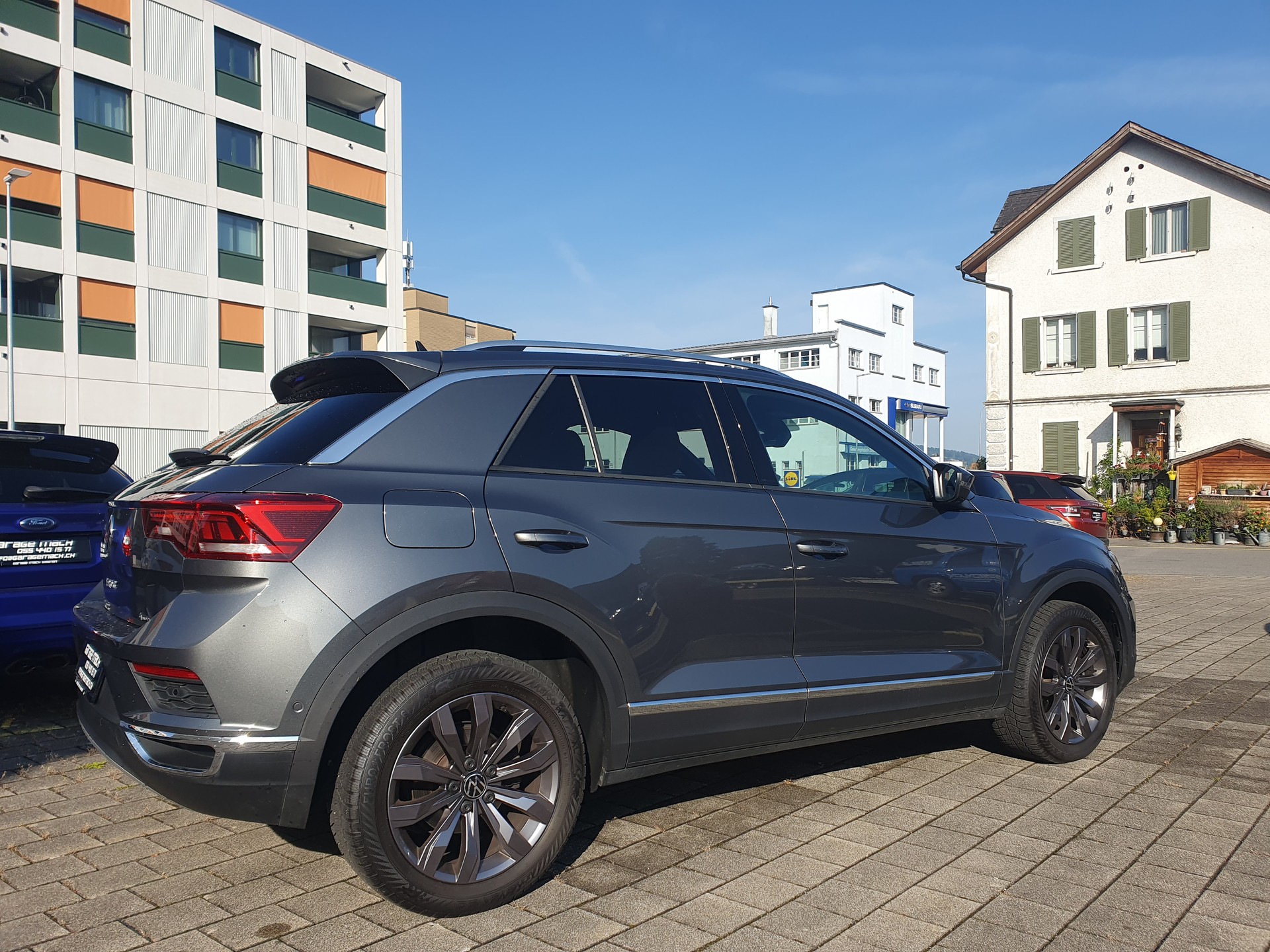 VW T-Roc 2.0 TSI Advance DSG 4Motion-image-7