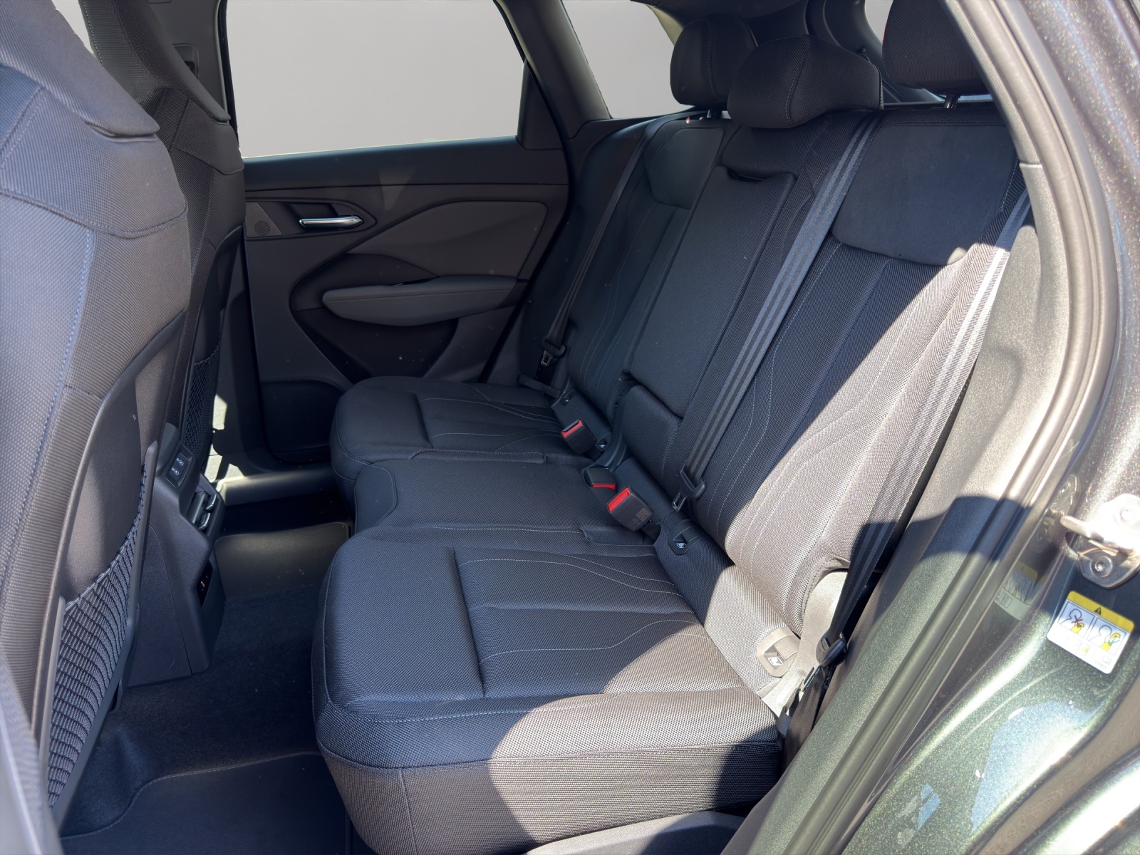 AUDI Q3 SUV e-hybrid 200 kW S tronig-image-8