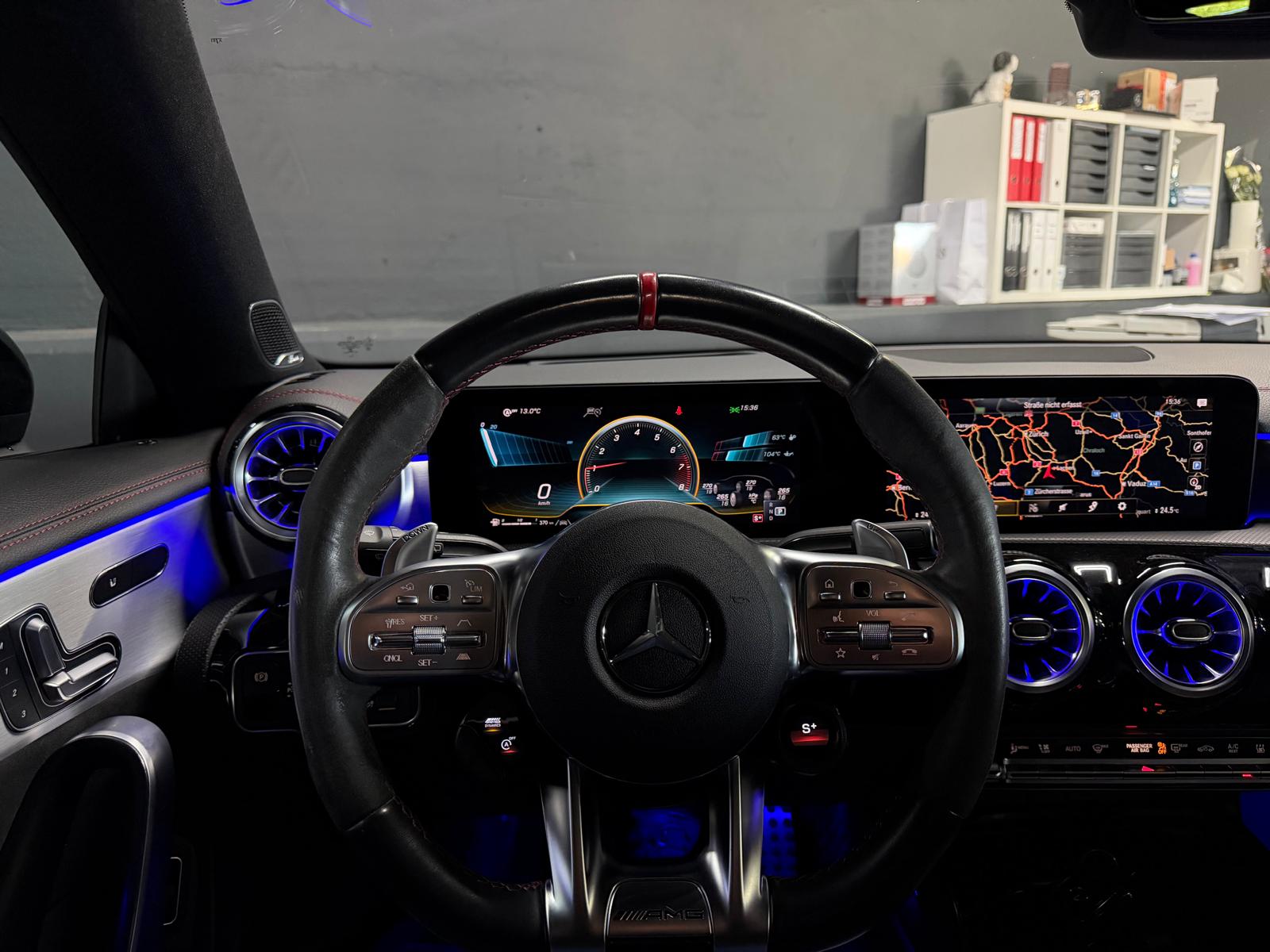 MERCEDES-BENZ CLA 35 AMG Limited Magno Matt Grey Performance 4Matic 7G-DCT CH-Fahrzeug Gratisservice&Garantie-image-9
