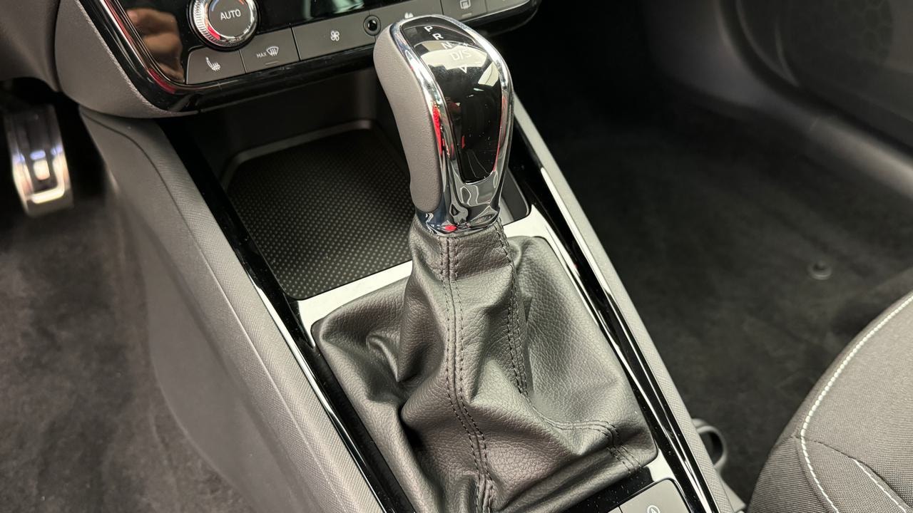 SKODA Kamiq 1.0 TSI Monte Carlo DSG-image-10