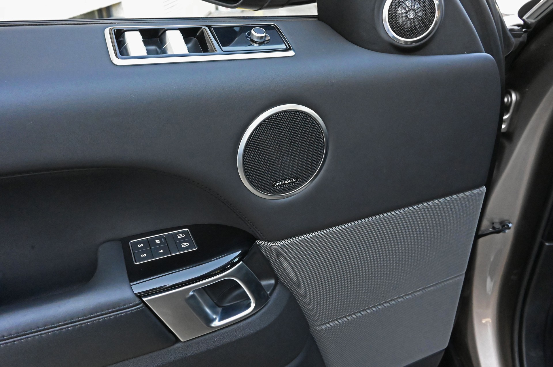 LAND ROVER Range Rover Sport D300 3.0D I6 MHEV HSE Dynamic Automatic-image-23