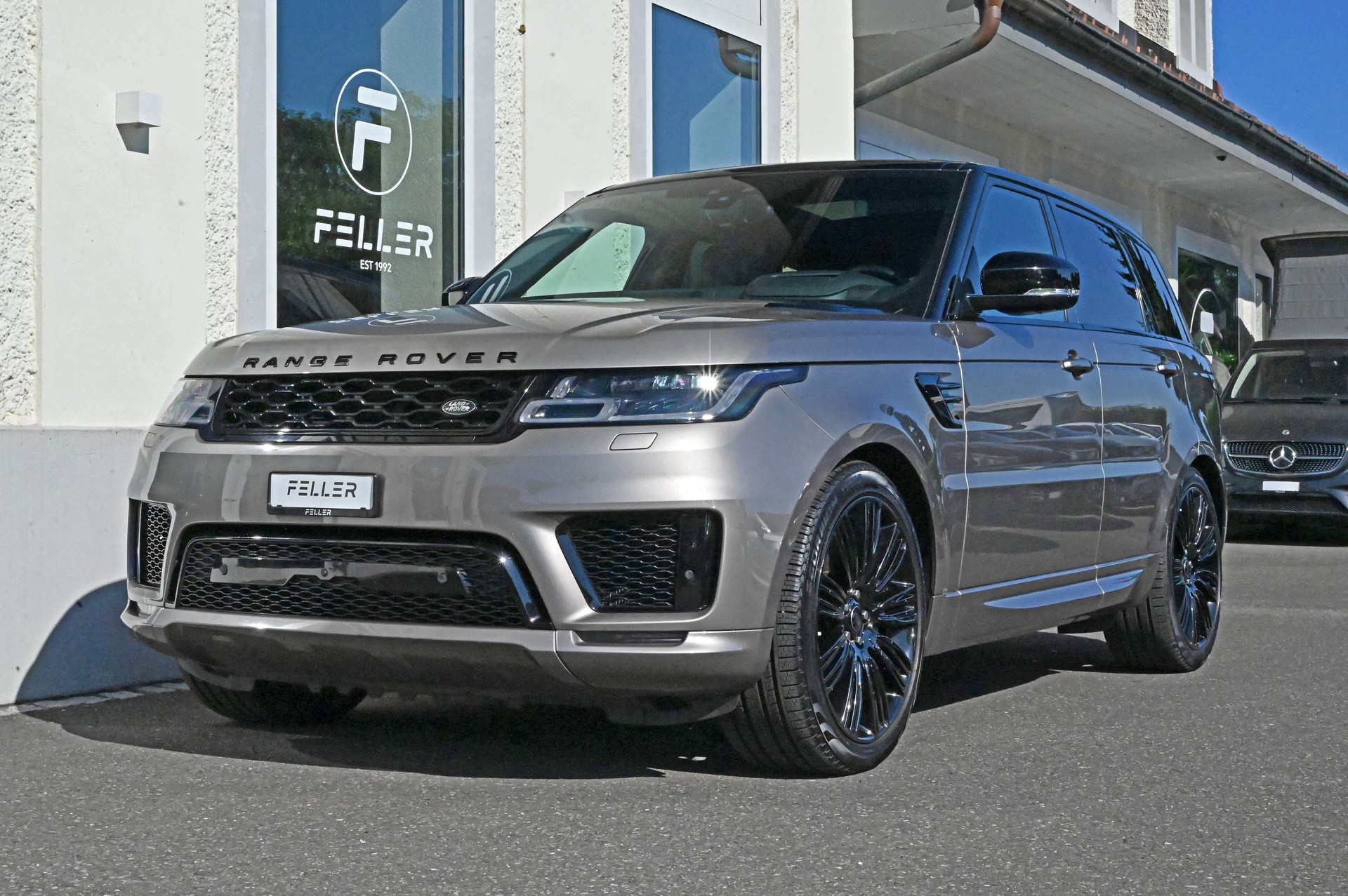 LAND ROVER Range Rover Sport D300 3.0D I6 MHEV HSE Dynamic Automatic-image-2