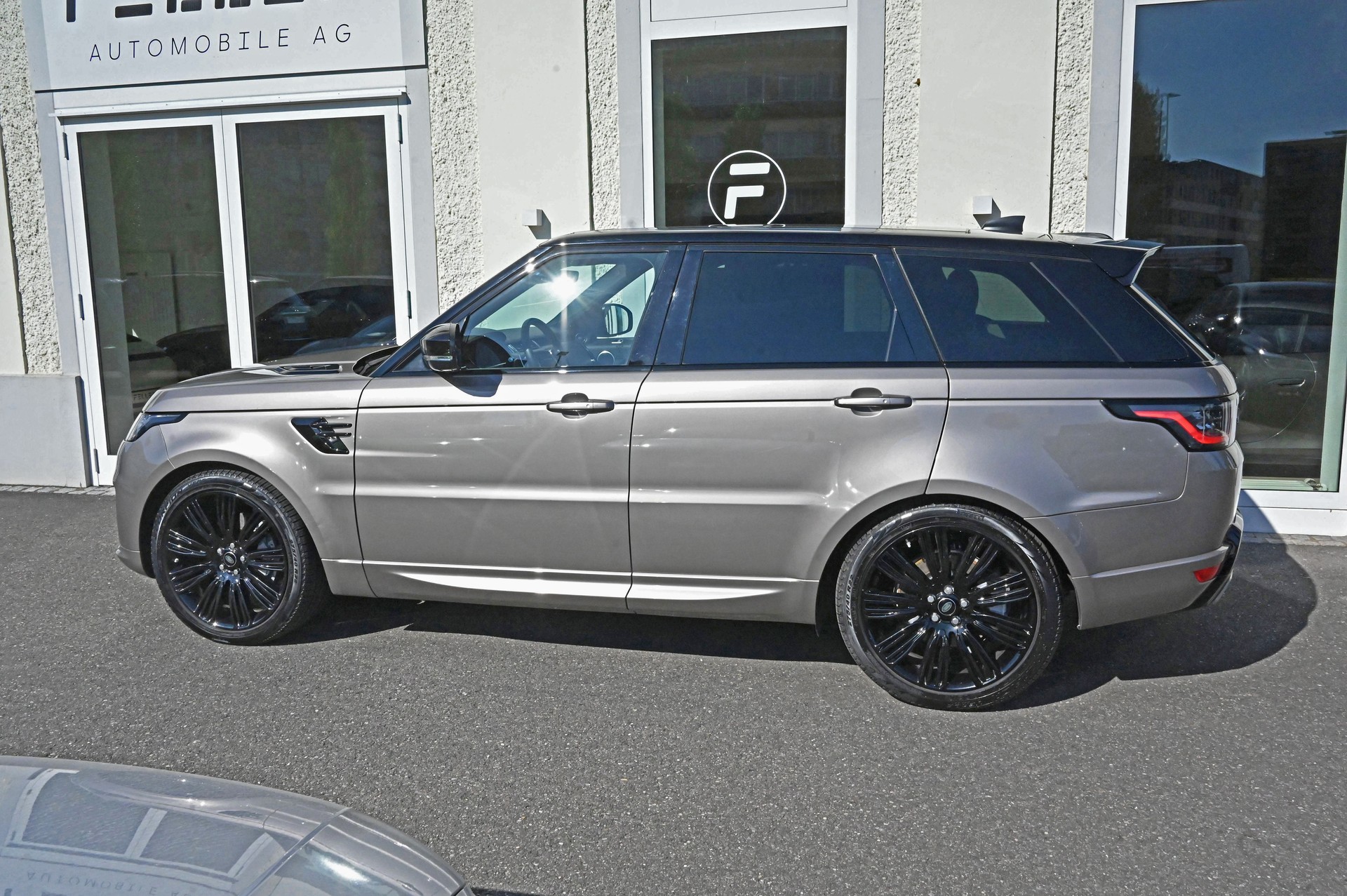 LAND ROVER Range Rover Sport D300 3.0D I6 MHEV HSE Dynamic Automatic-image-5