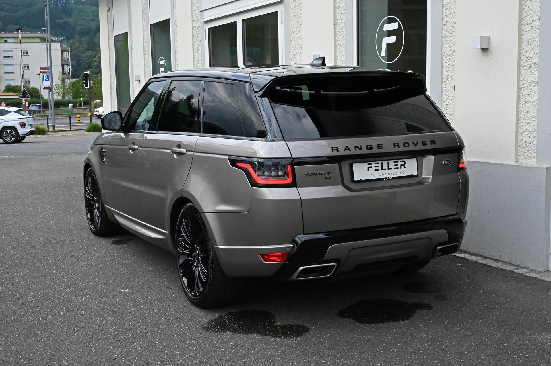 LAND ROVER Range Rover Sport D300 3.0D I6 MHEV HSE Dynamic Automatic-image-5