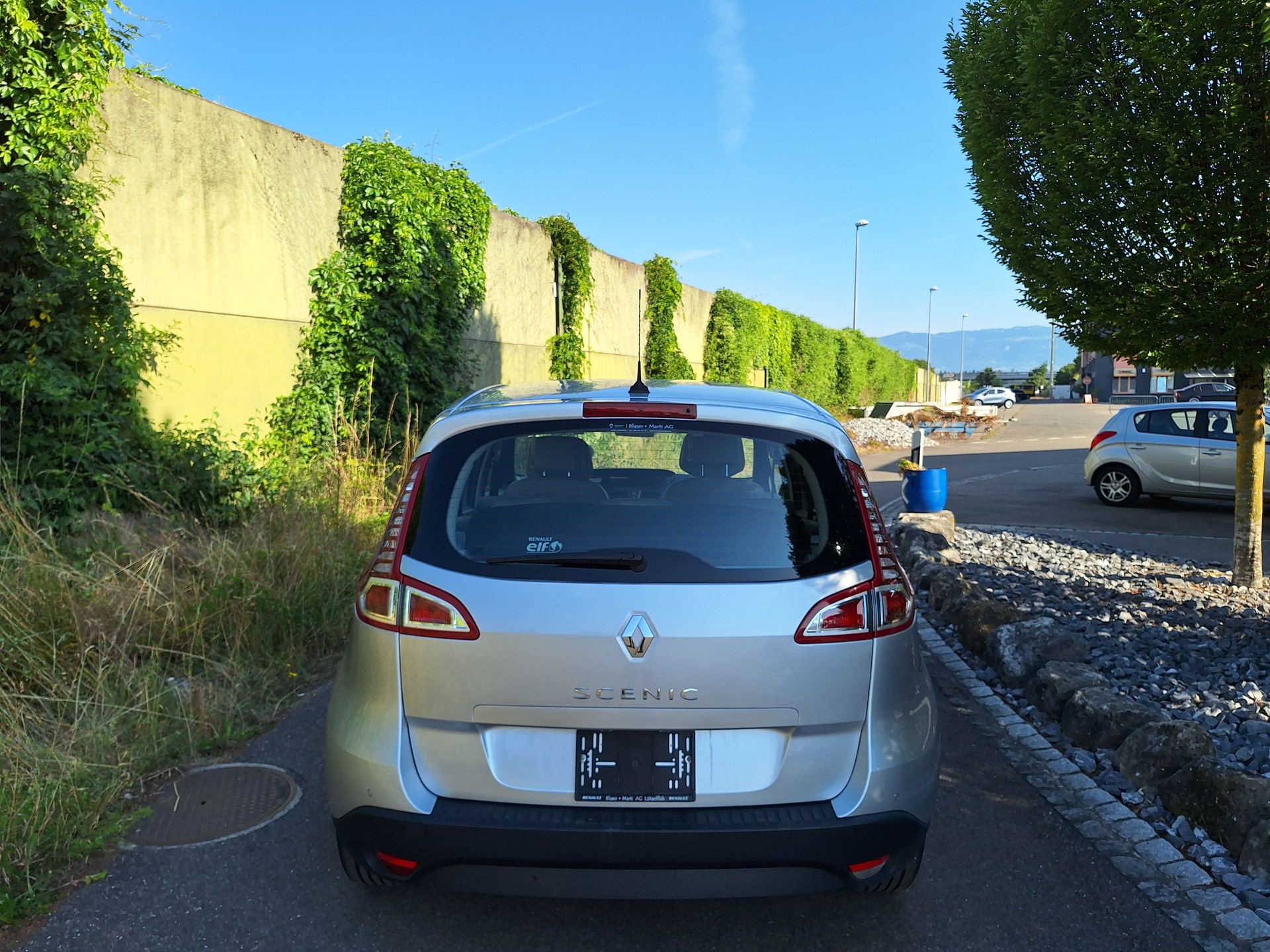 RENAULT Scénic 2.0 16V Dynamique X-Tronic CVT-image-3