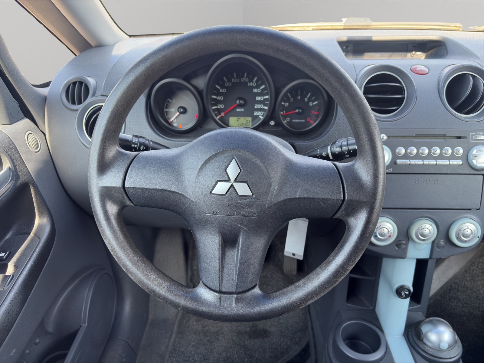 MITSUBISHI Colt 1.3 16V Invite-image-15