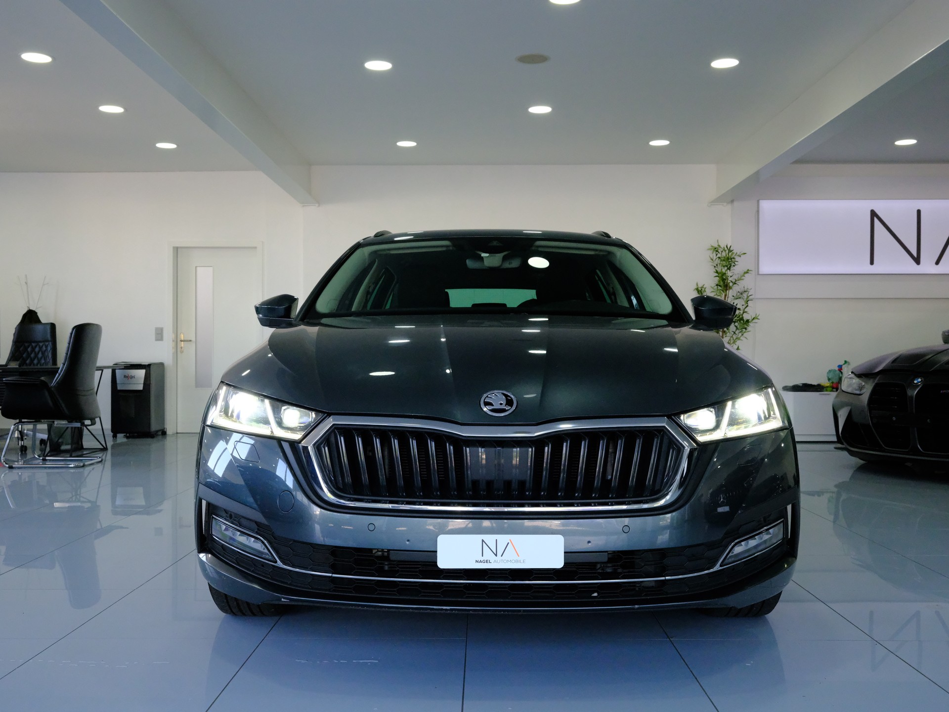 SKODA Octavia Combi 2.0 TDI DSG Style-image-2
