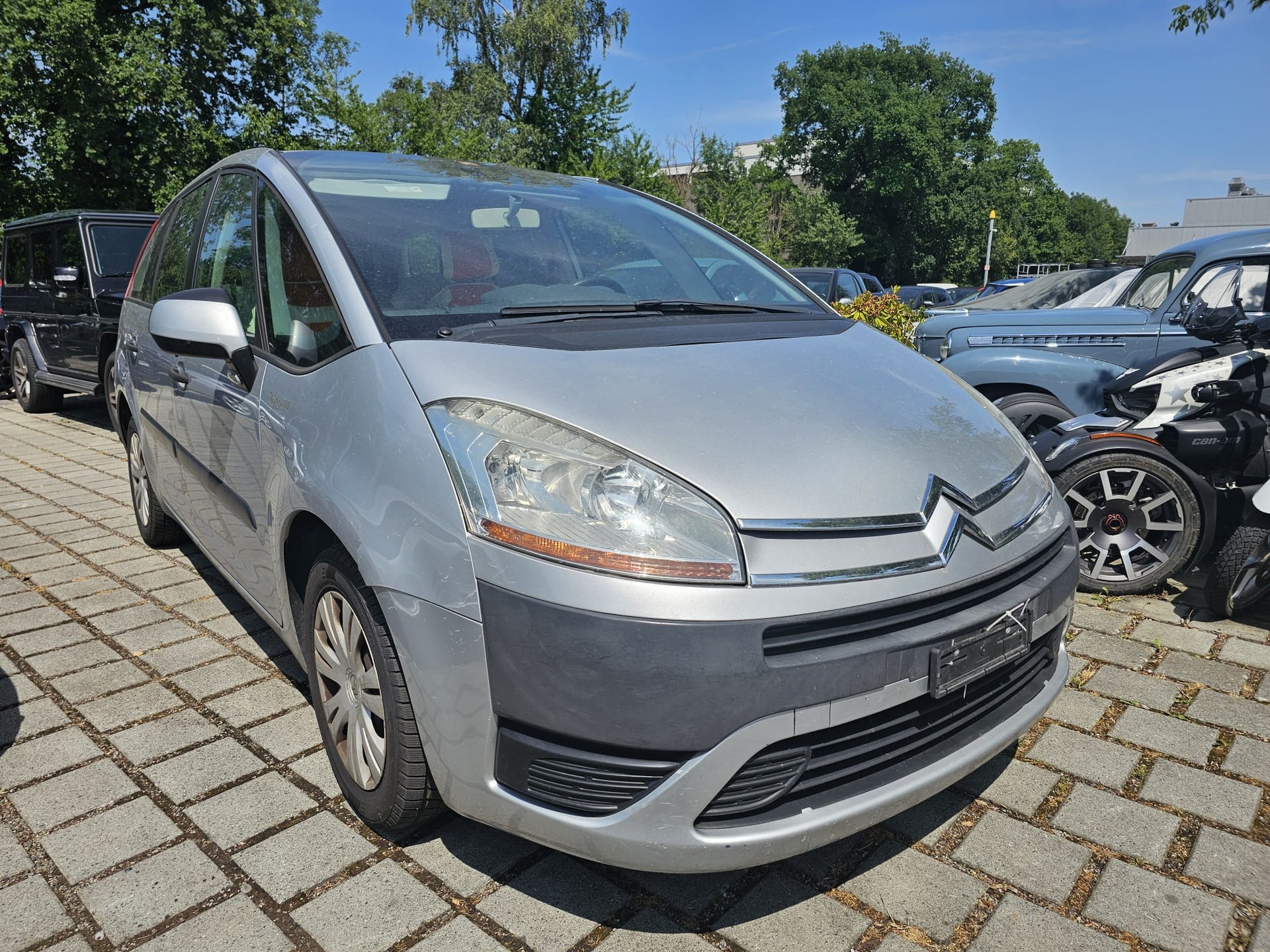 CITROEN Grand C4 Picasso 1.6 HDI 16V Dynamique-image-1