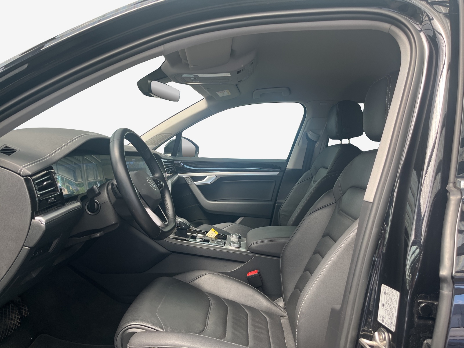 VW Touareg 3.0 TDI Elegance Tiptronic-image-7