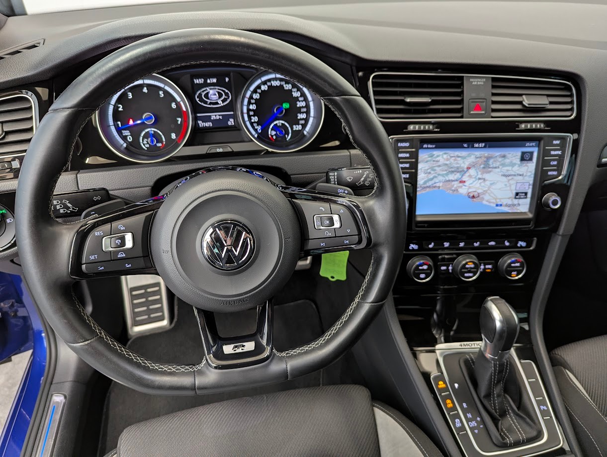 VW Golf VII 2.0 TSI R DSG 4Motion*1.HAND CH-AUTO 12MT GAR FRISCH AB MFK+AB SERVICE GROSSES NAVI CAM ACC-image-7
