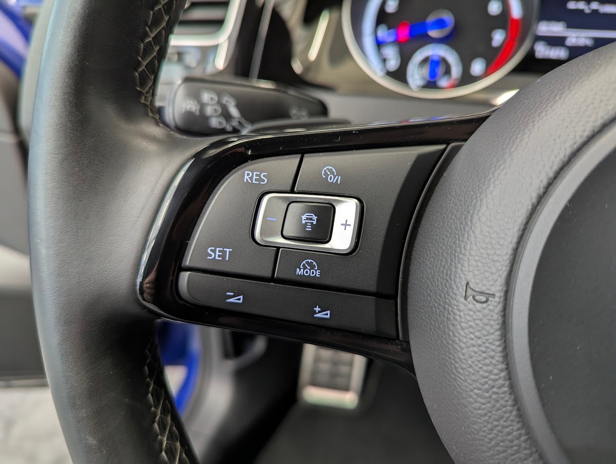 VW Golf VII 2.0 TSI R DSG 4Motion*1.HAND CH-AUTO 12MT GAR FRISCH AB MFK+AB SERVICE GROSSES NAVI CAM ACC-image-8