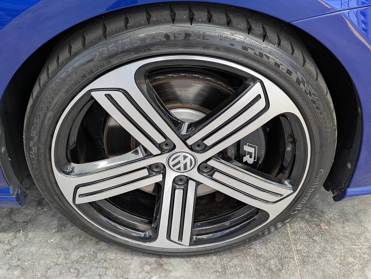 VW Golf VII 2.0 TSI R DSG 4Motion*1.HAND CH-AUTO 12MT GAR FRISCH AB MFK+AB SERVICE GROSSES NAVI CAM ACC-image-2