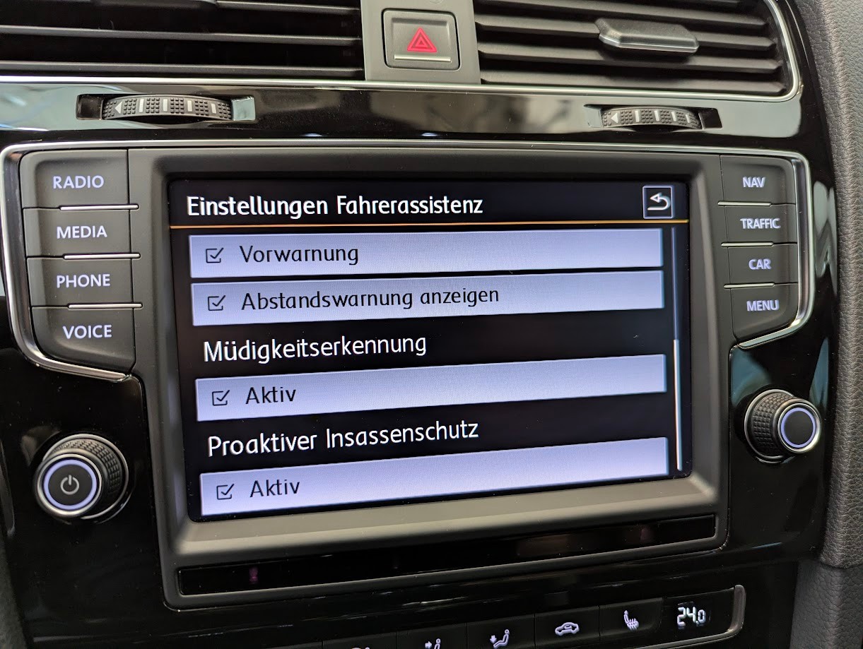 VW Golf VII 2.0 TSI R DSG 4Motion*1.HAND CH-AUTO 12MT GAR FRISCH AB MFK+AB SERVICE GROSSES NAVI CAM ACC-image-19